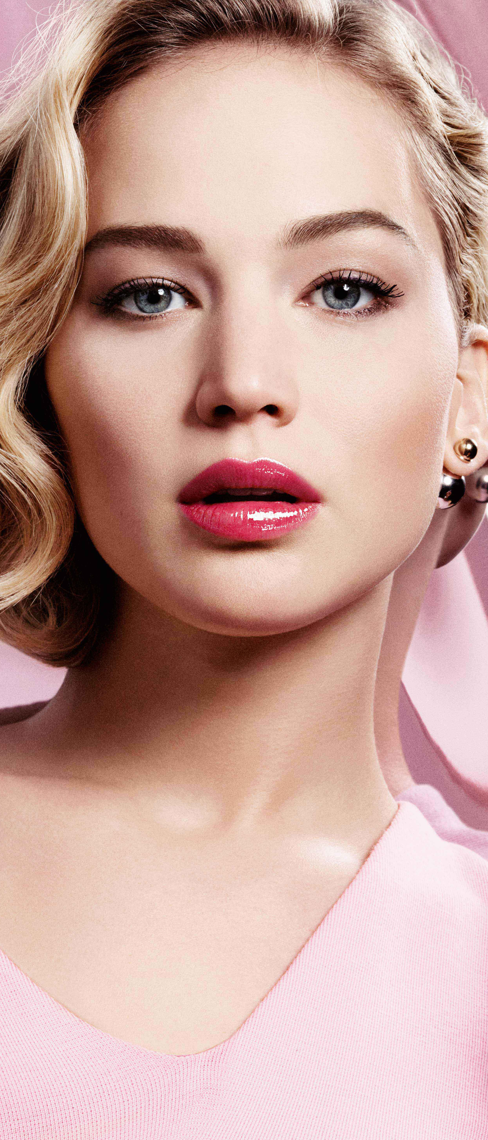 Download mobile wallpaper Blonde, Blue Eyes, American, Celebrity, Actress, Lipstick, Jennifer Lawrence for free.