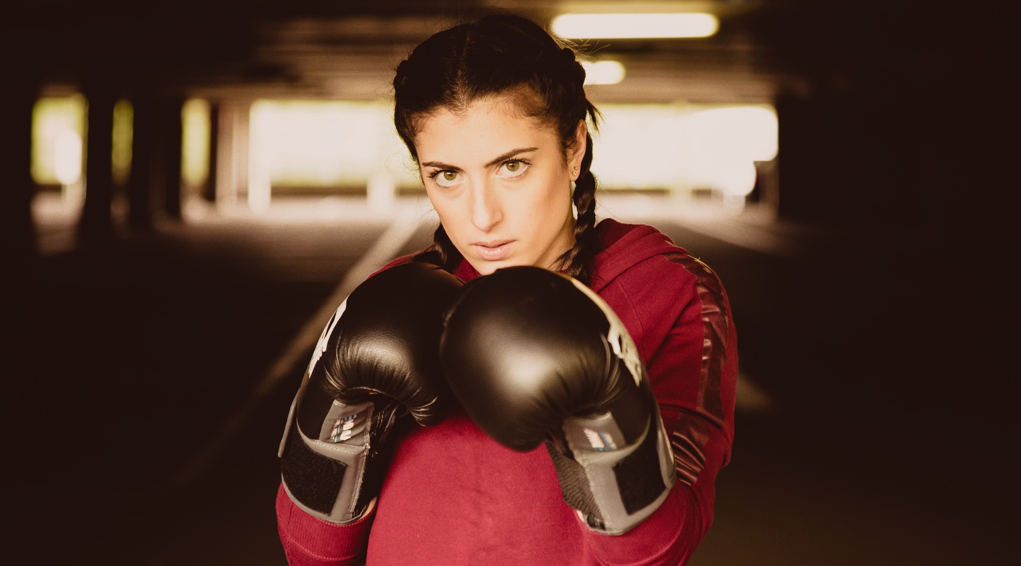 Download mobile wallpaper Sports, Boxing, Brunette, Braid, Brown Eyes, Depth Of Field for free.