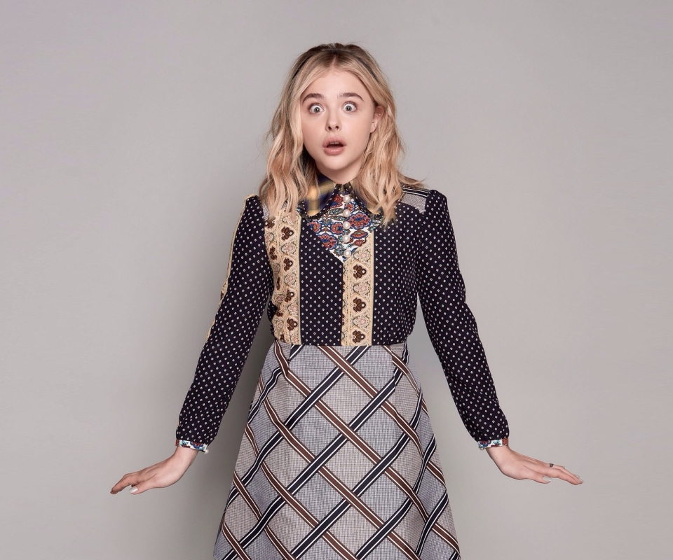 Handy-Wallpaper Berühmtheiten, Chloë Grace Moretz kostenlos herunterladen.