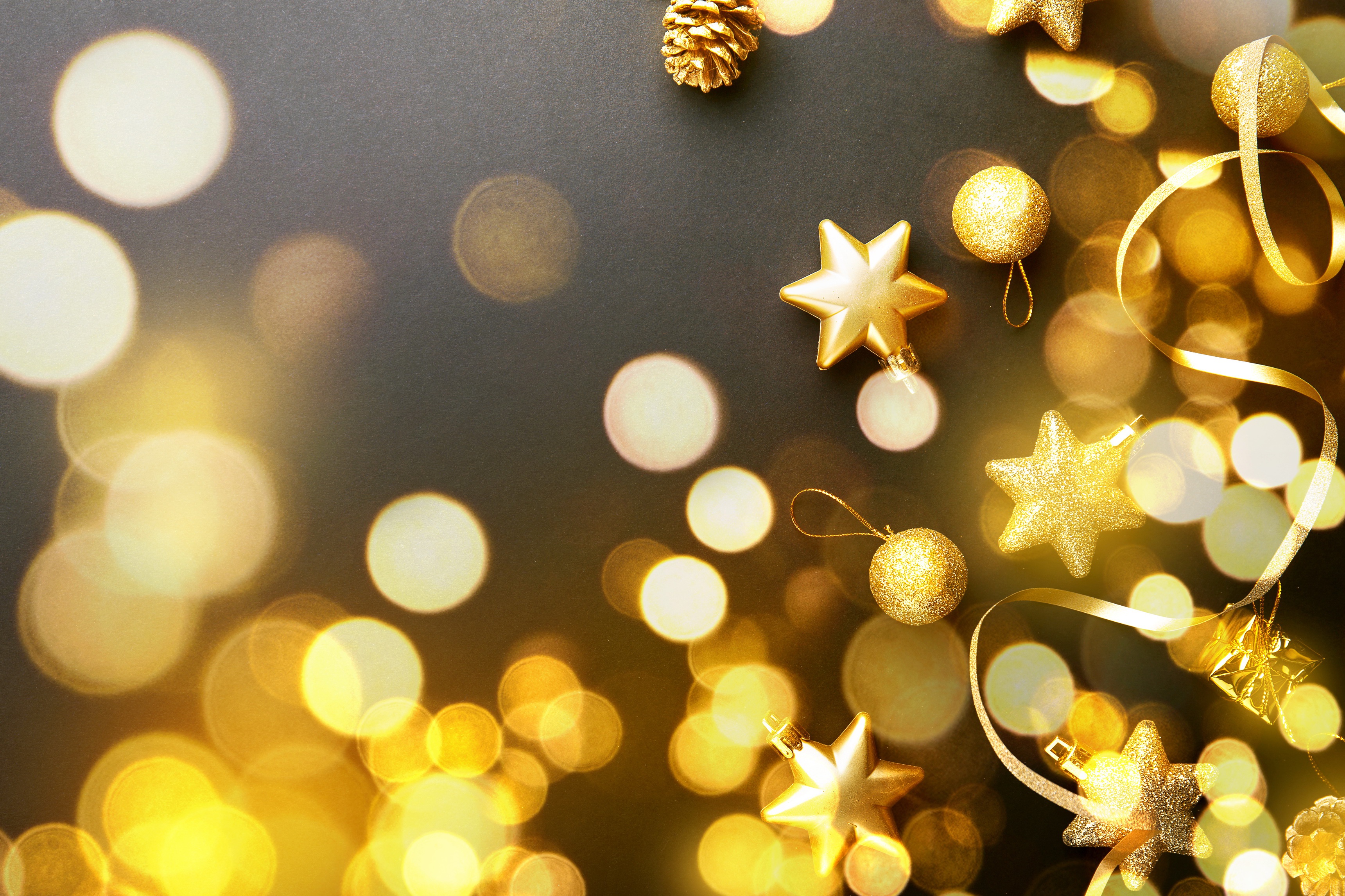 Download mobile wallpaper Christmas, Holiday, Bokeh, Christmas Ornaments for free.