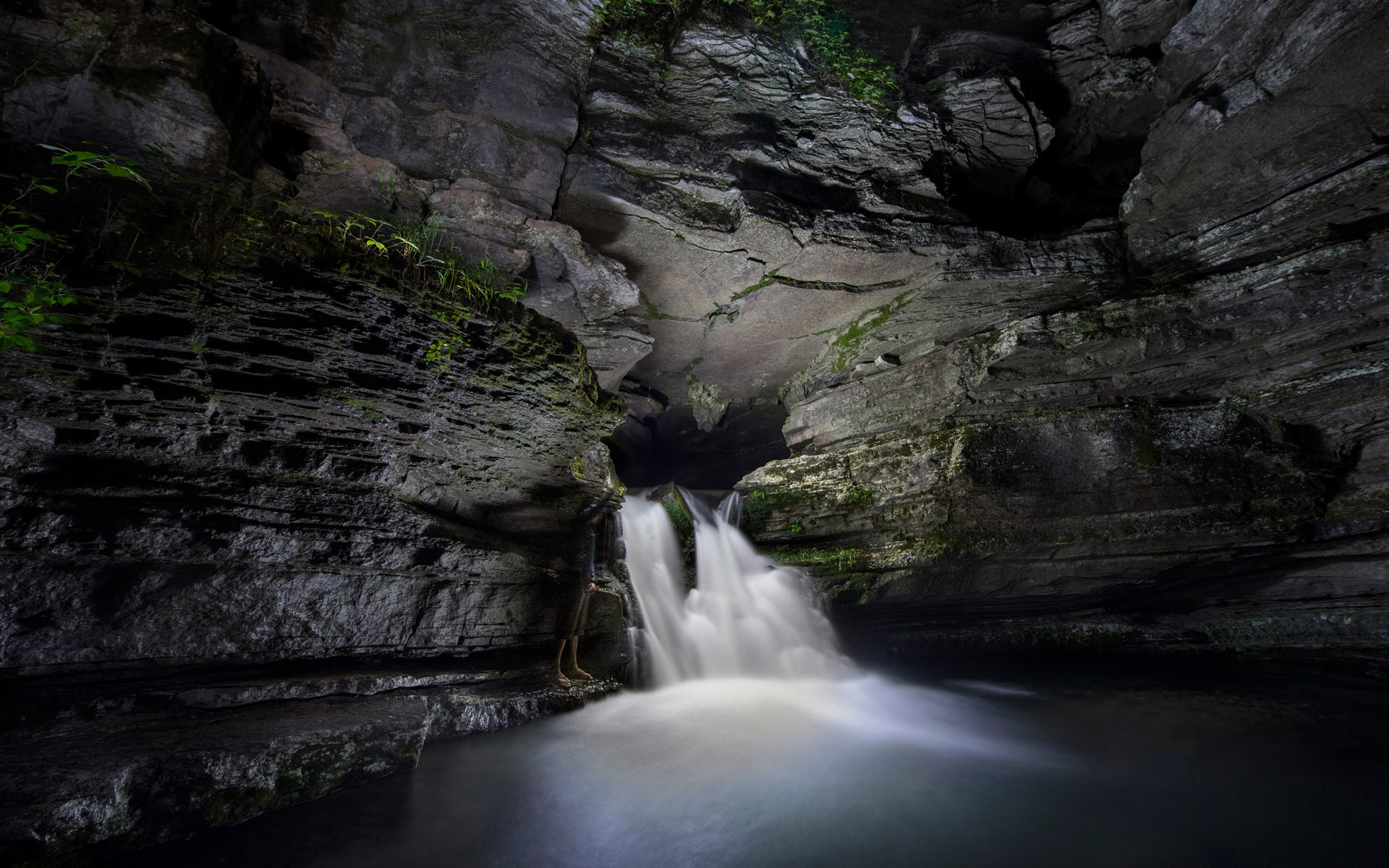 Baixar papel de parede para celular de Cachoeiras, Caverna, Terra/natureza, Cachoeira gratuito.