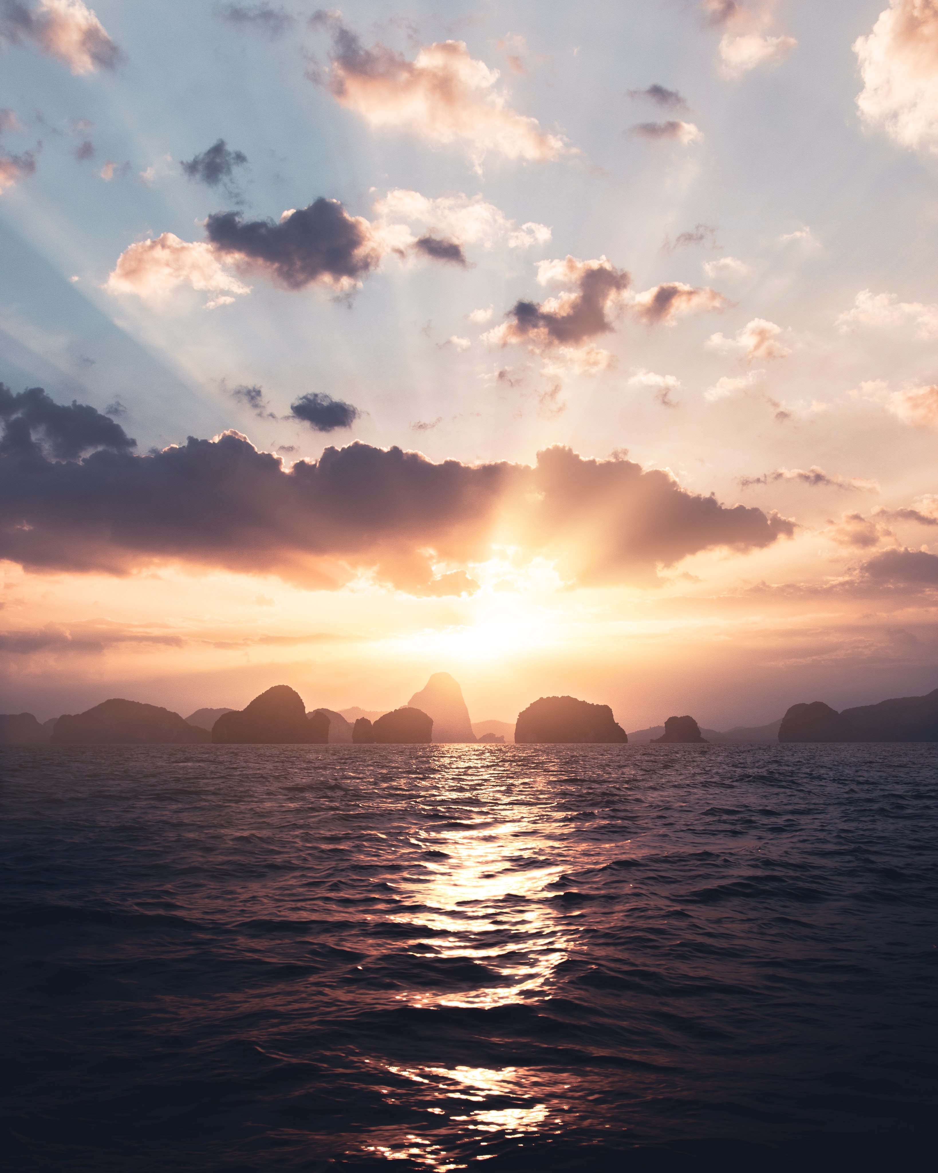 Free download wallpaper Sunset, Sea, Sun, Rocks, Rays, Beams, Nature on your PC desktop