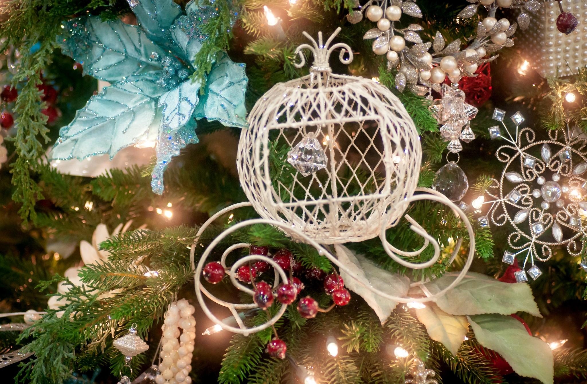 holidays, new year, decorations, toys, christmas tree, garland, balls