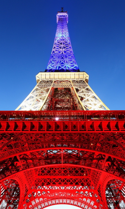 1113101 Hintergrundbild herunterladen menschengemacht, eiffelturm, frankreich, paris, monument, flagge von frankreich, monumente - Bildschirmschoner und Bilder kostenlos