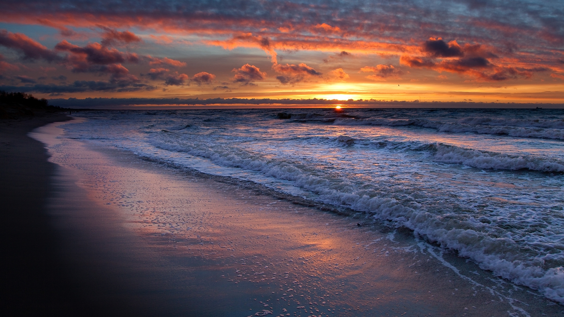 Free download wallpaper Landscape, Sea, Clouds, Sunset, Beach on your PC desktop