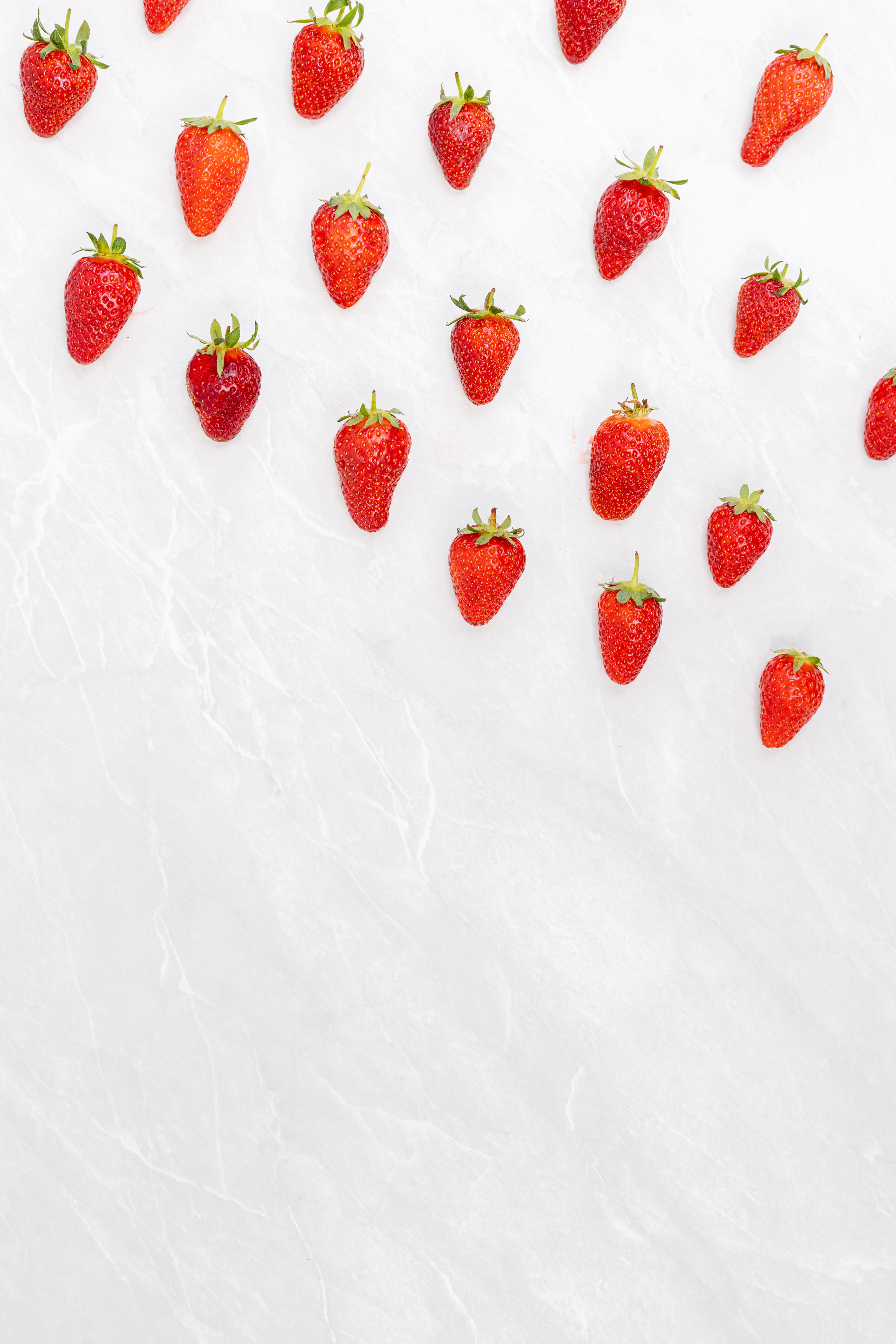 100552画像をダウンロード白い, 食品, イチゴ, 背景, ベリー, くだもの, 果物-壁紙とスクリーンセーバーを無料で