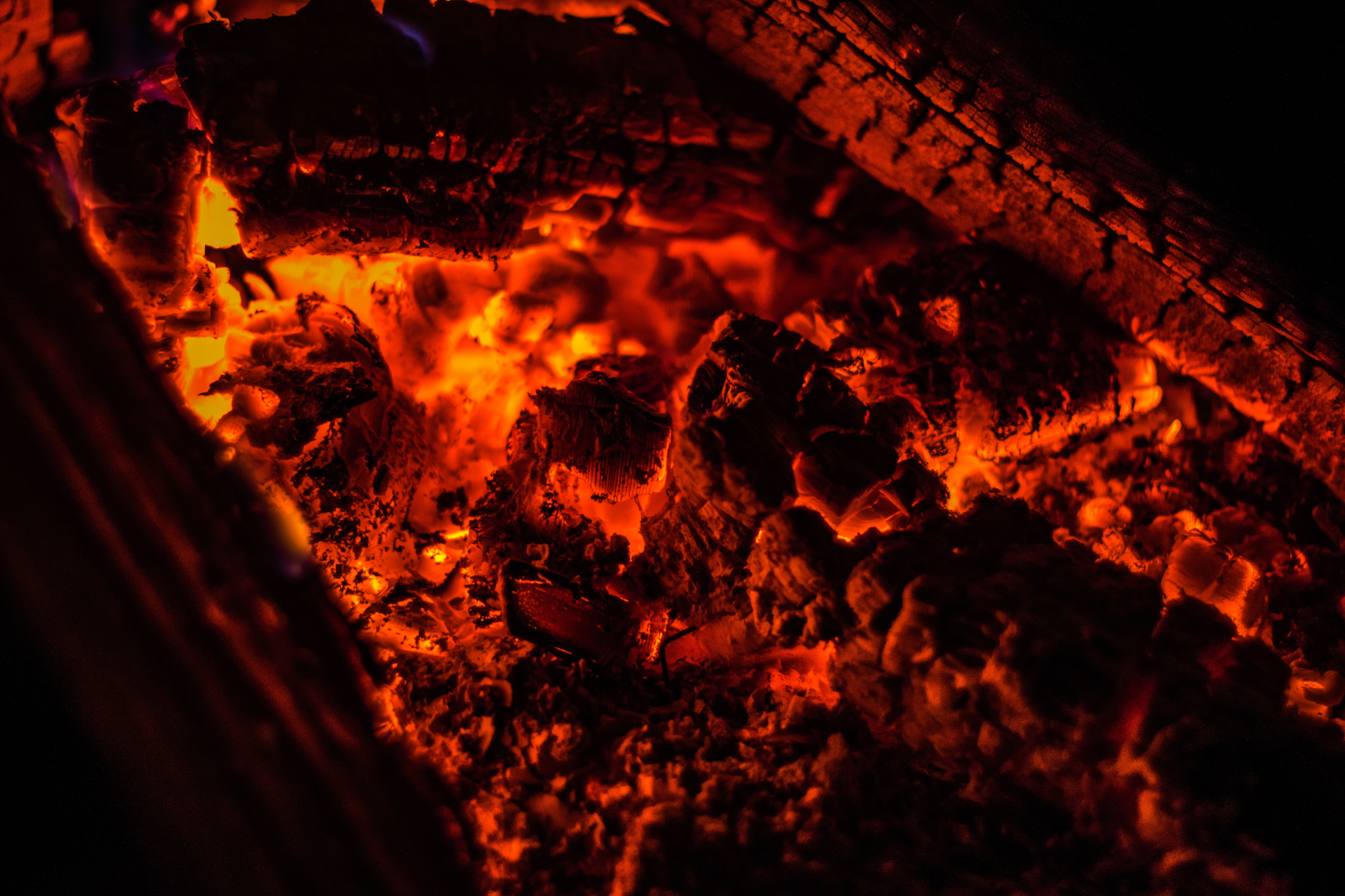fire, bonfire, coals, dark, ash, smoldering, smouldering HD wallpaper