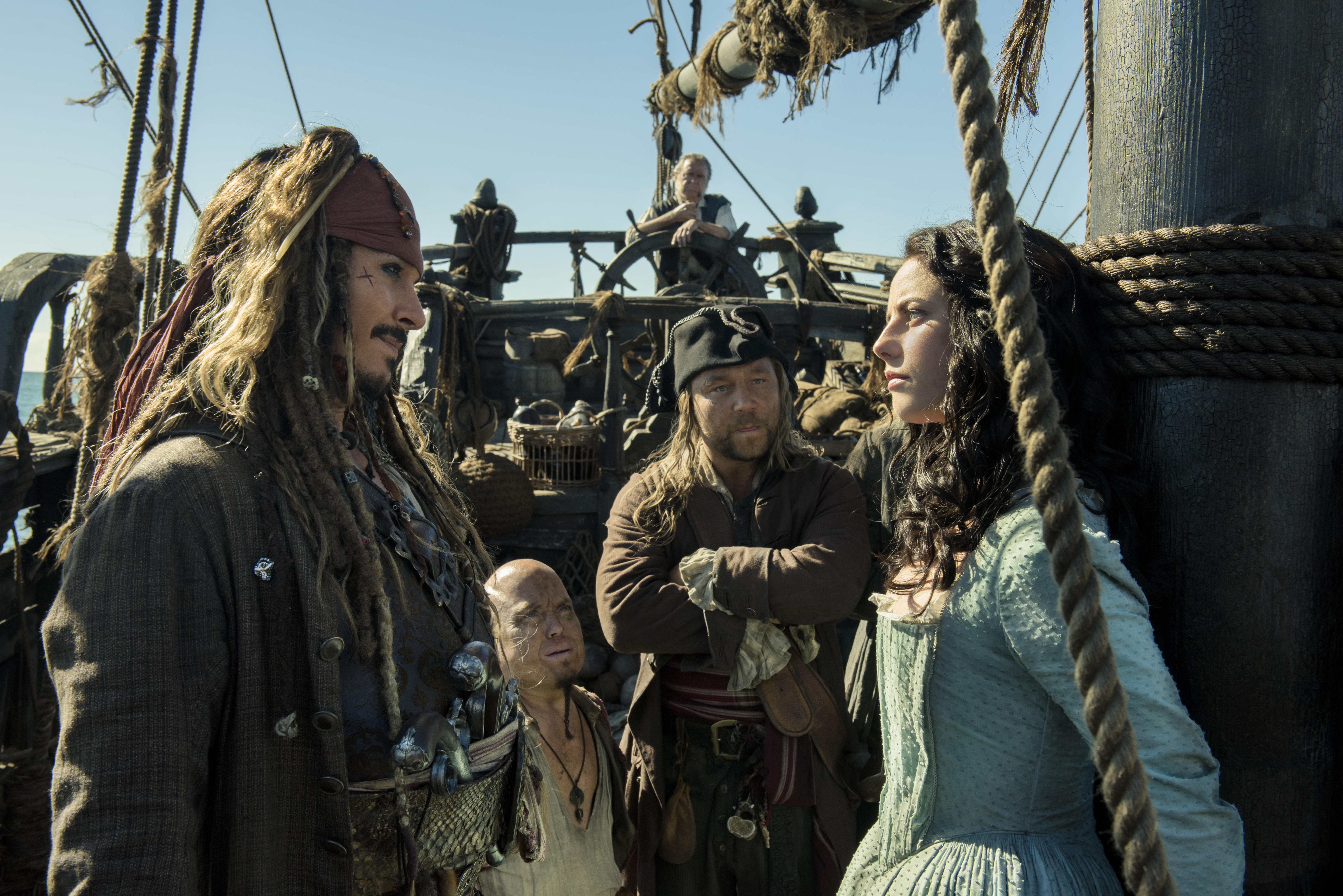 840493 Hintergrundbild herunterladen filme, pirates of the caribbean: salazars rache, carina schmidt, jack sparrow, johnny depp, kaya scodelario - Bildschirmschoner und Bilder kostenlos