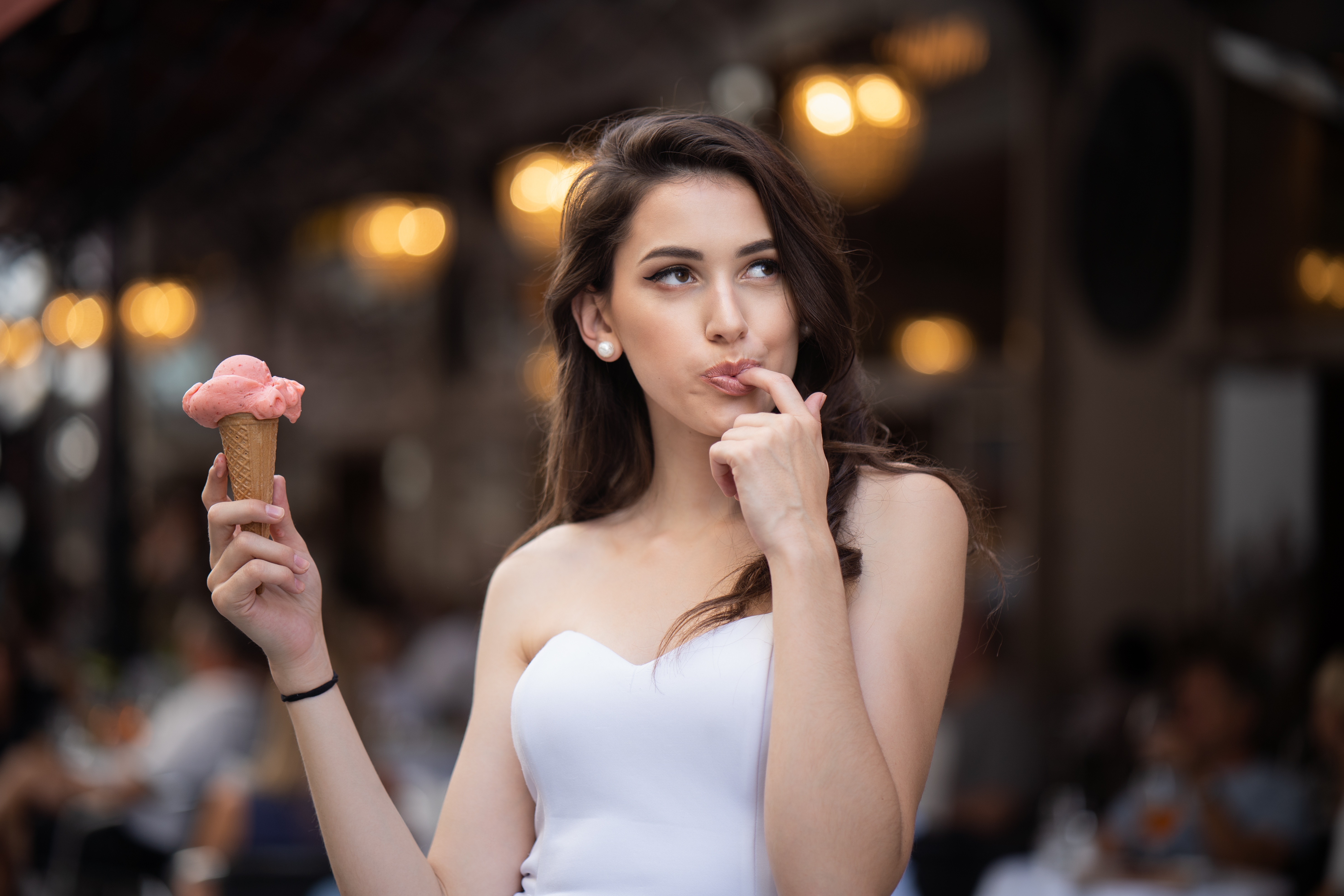 Download mobile wallpaper Ice Cream, Brunette, Model, Women, Brown Eyes, Depth Of Field for free.