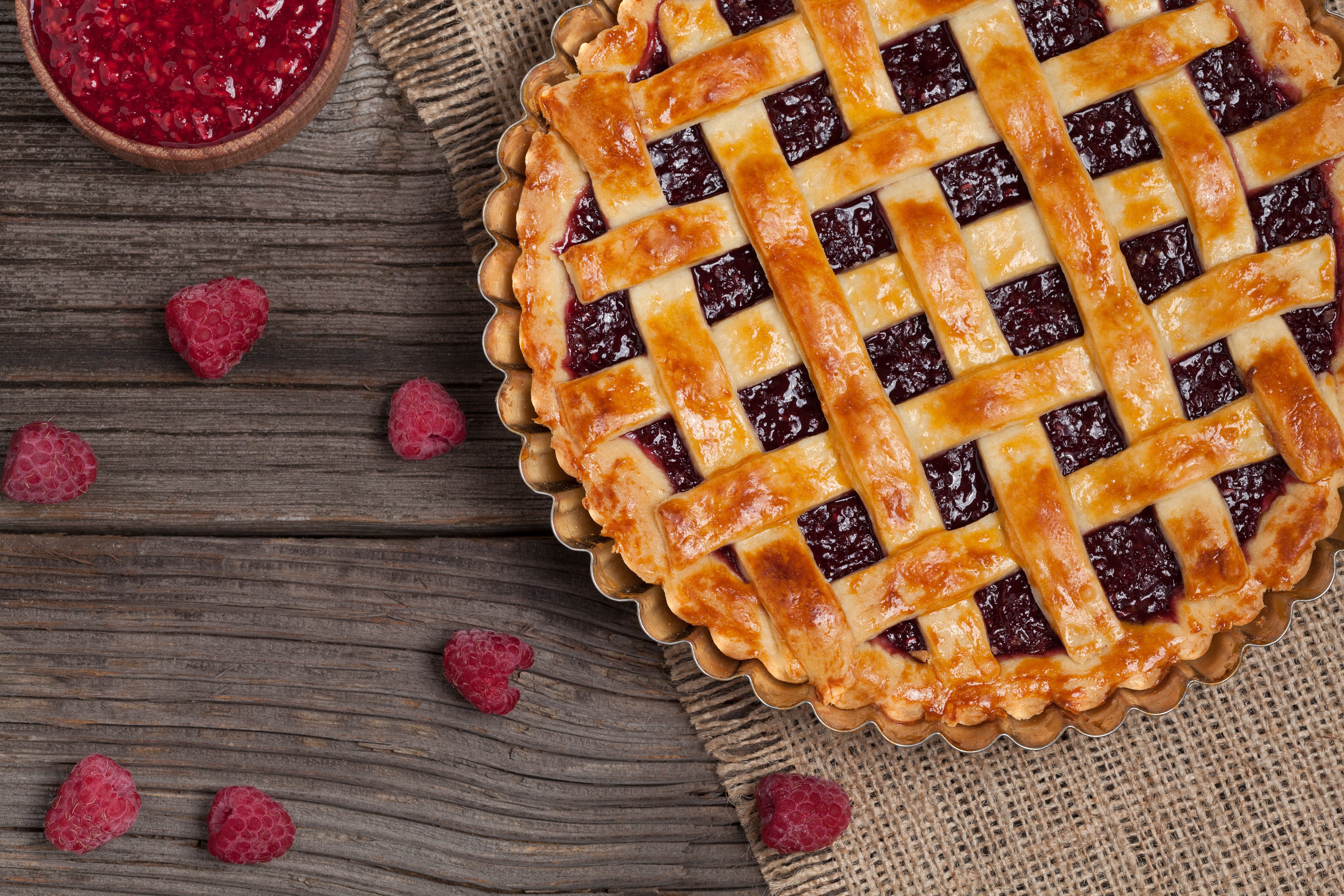 Download mobile wallpaper Food, Raspberry, Berry, Baking, Pie for free.