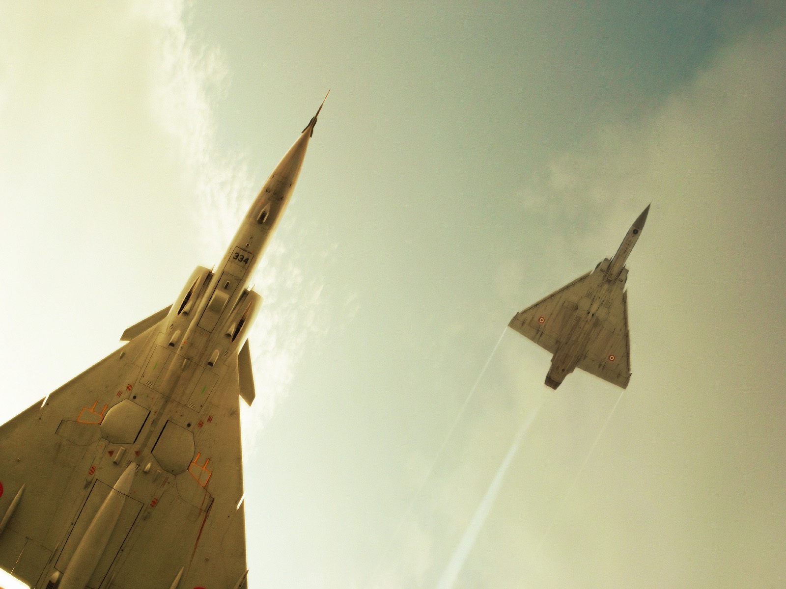 Завантажити шпалери Dassault Mirage 2000 на телефон безкоштовно