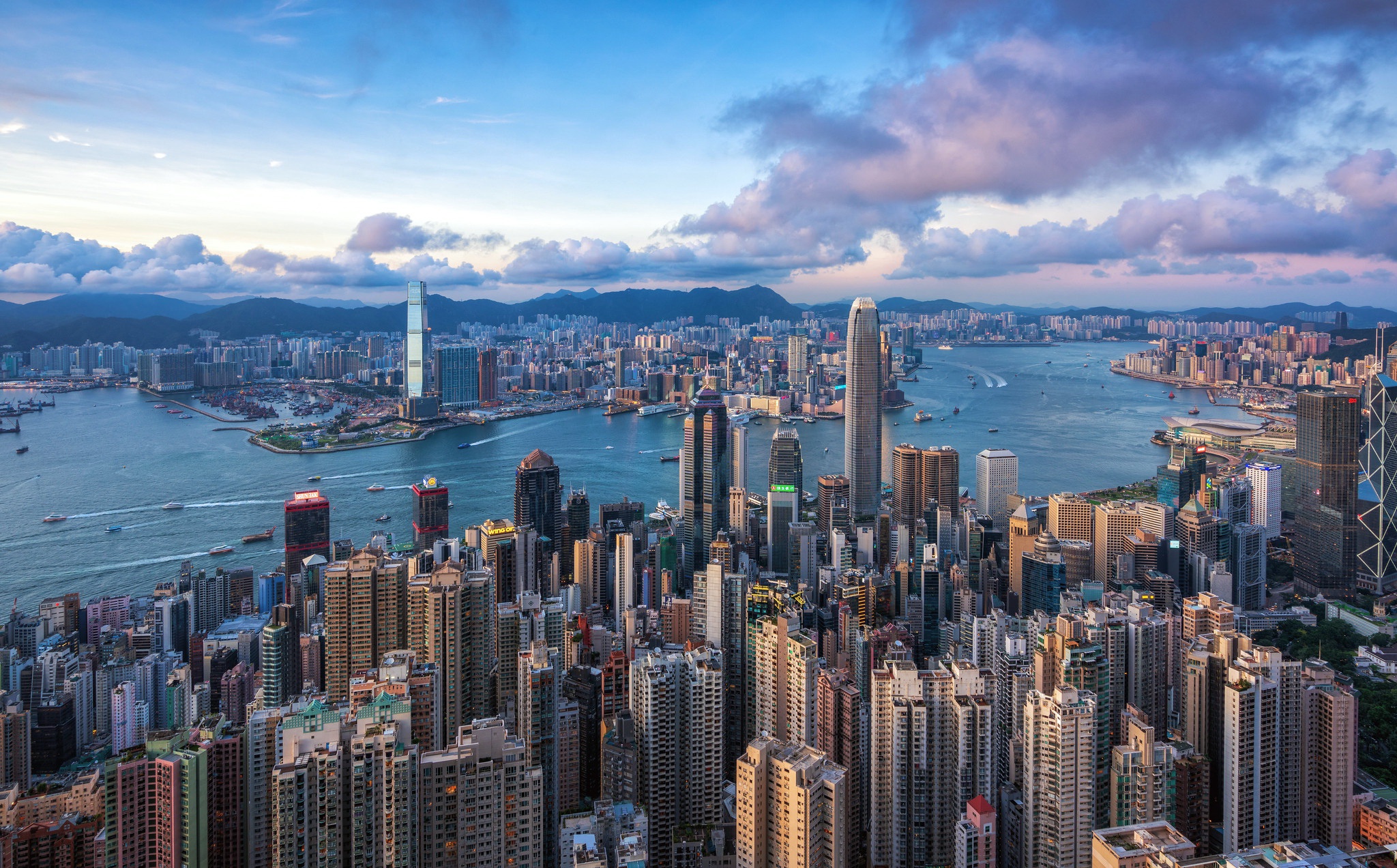 Handy-Wallpaper Städte, Wolkenkratzer, Gebäude, China, Hongkong, Menschengemacht, Großstadt kostenlos herunterladen.