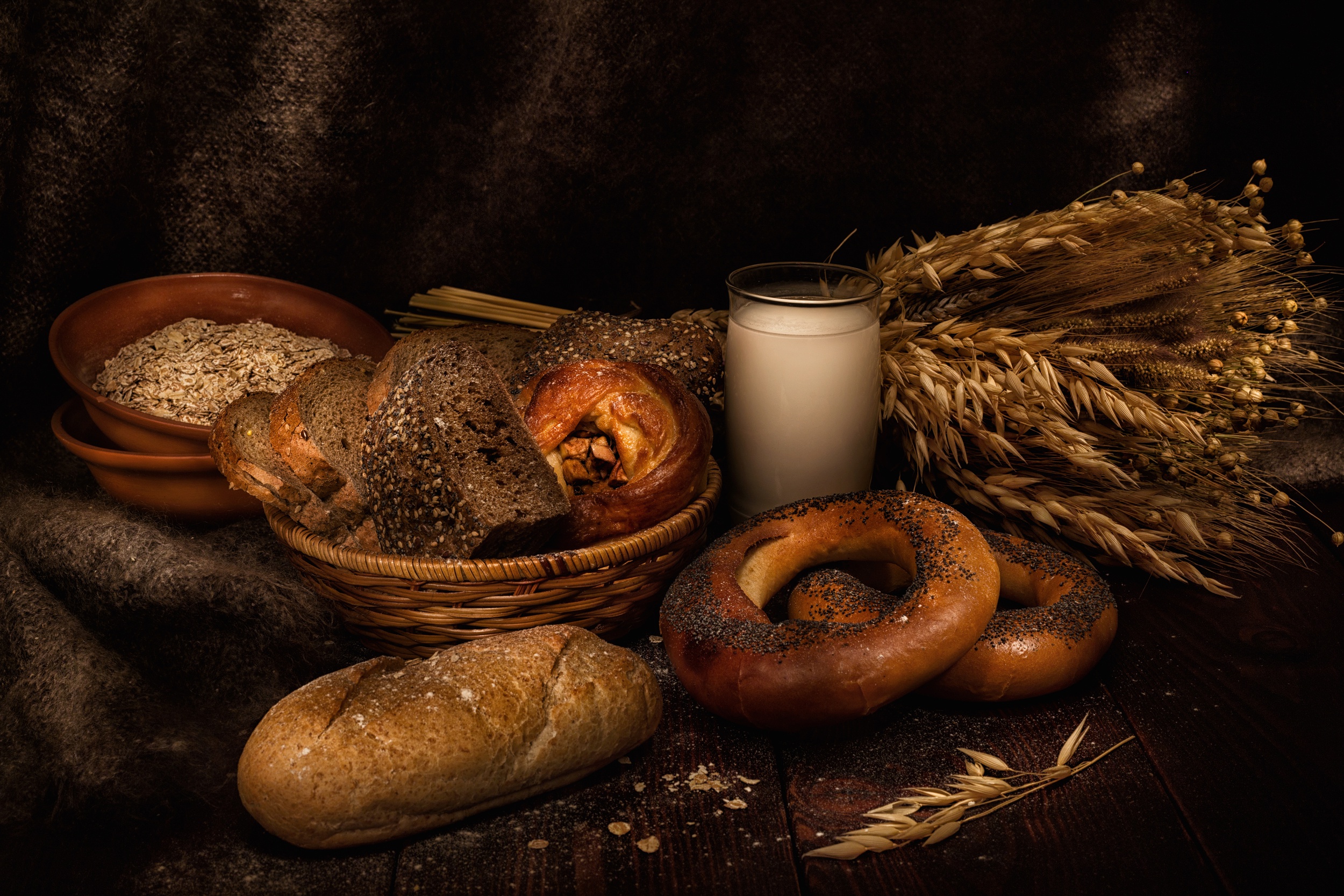 Скачать картинку Еда, Пшеница, Натюрморт, Хлеб, Молоко, Приготовление в телефон бесплатно.