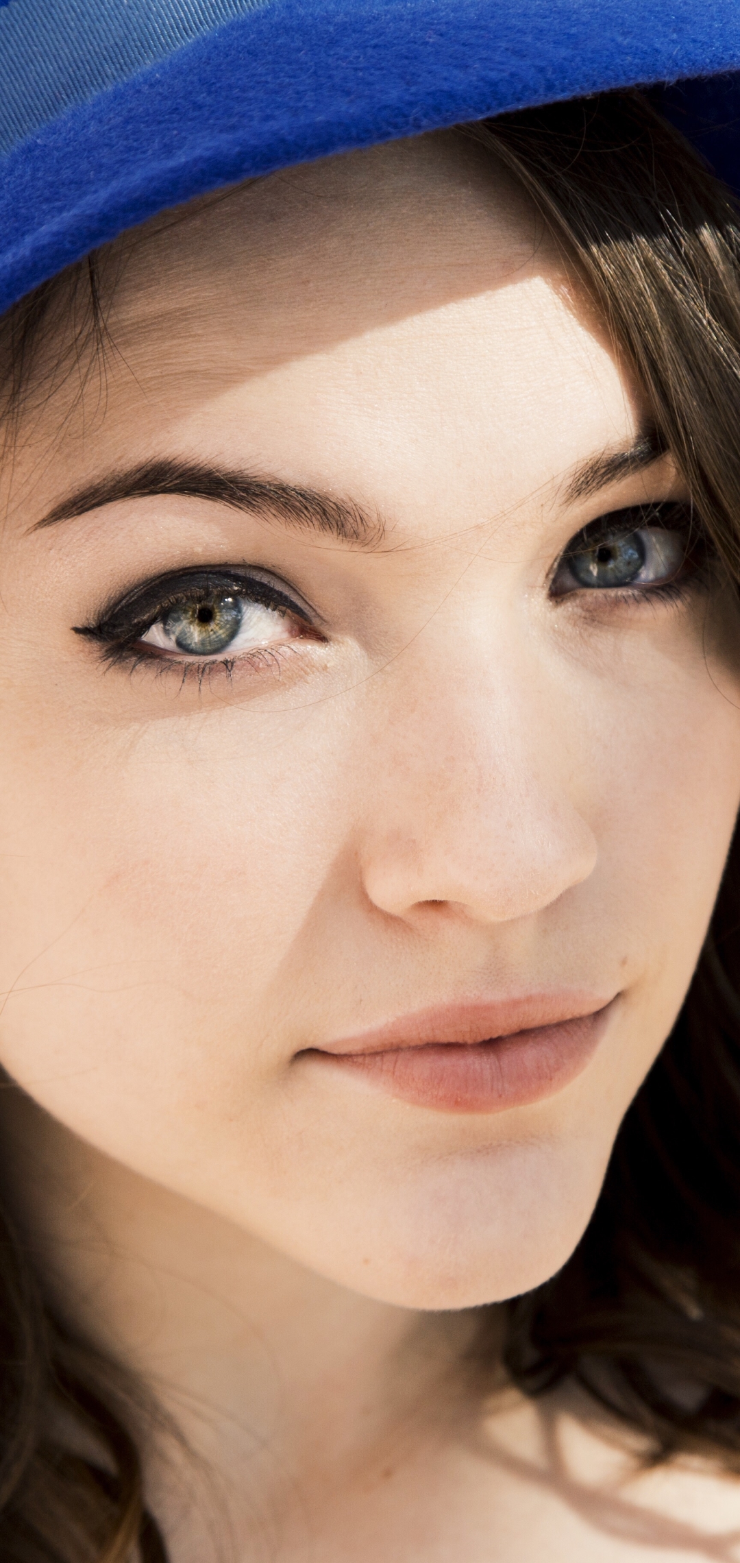 Download mobile wallpaper Face, Blue Eyes, American, Celebrity, Actress, Violett Beane for free.