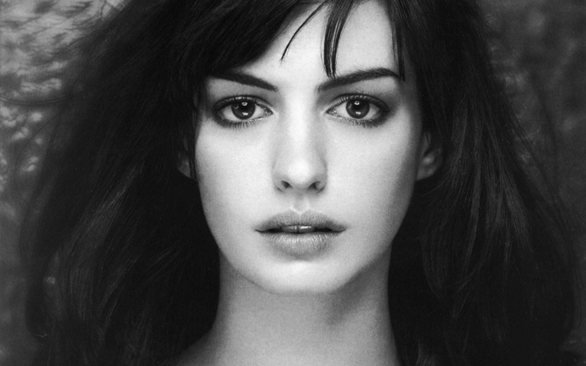 Laden Sie das Anne Hathaway, Berühmtheiten-Bild kostenlos auf Ihren PC-Desktop herunter