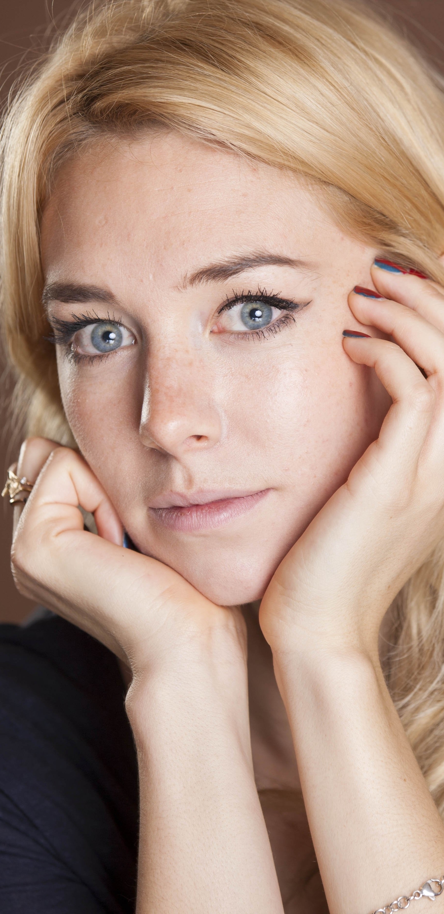 Download mobile wallpaper Blonde, Blue Eyes, Celebrity, Actress, Vanessa Kirby for free.
