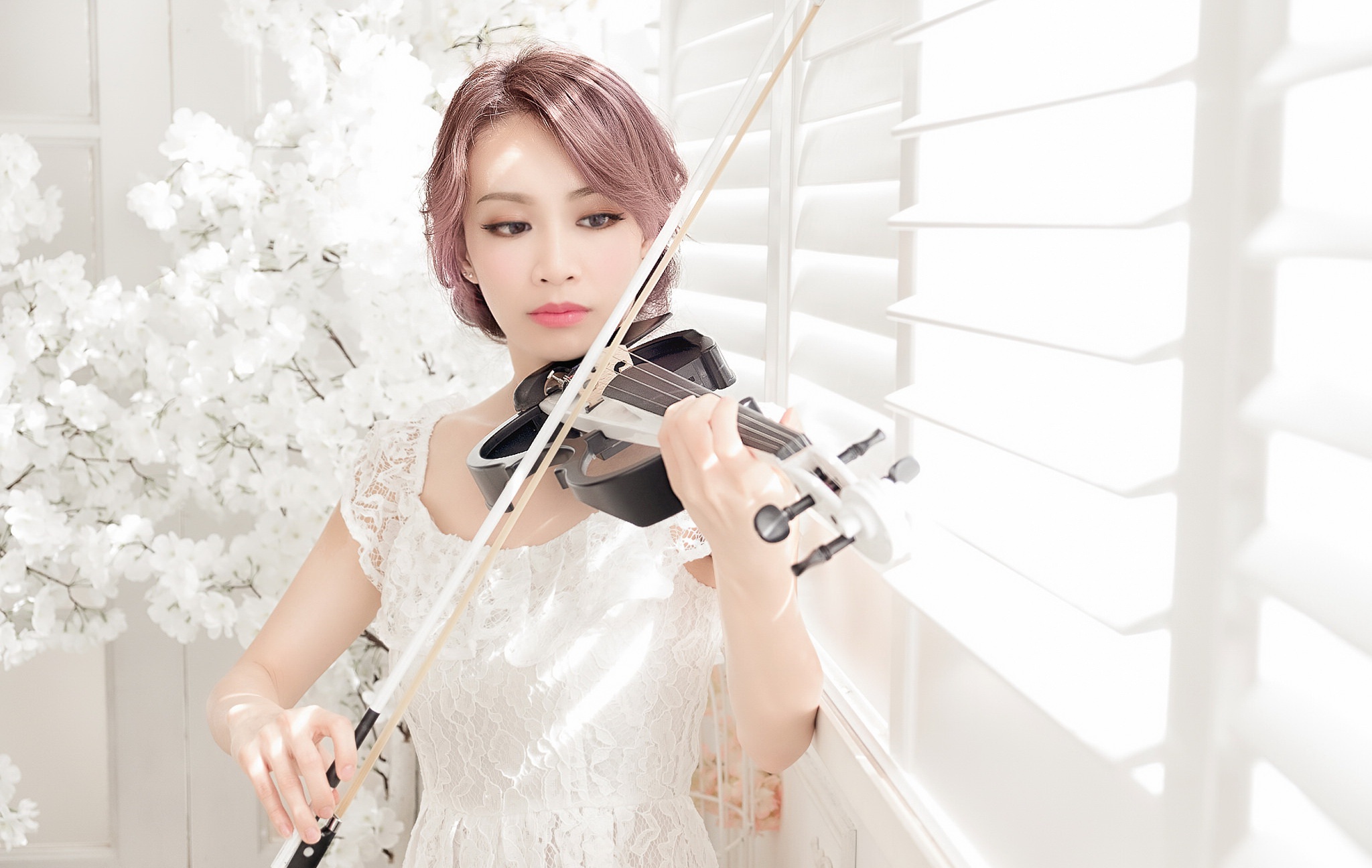 Download mobile wallpaper Model, Women, Violin, Pink Hair, Asian, White Dress for free.