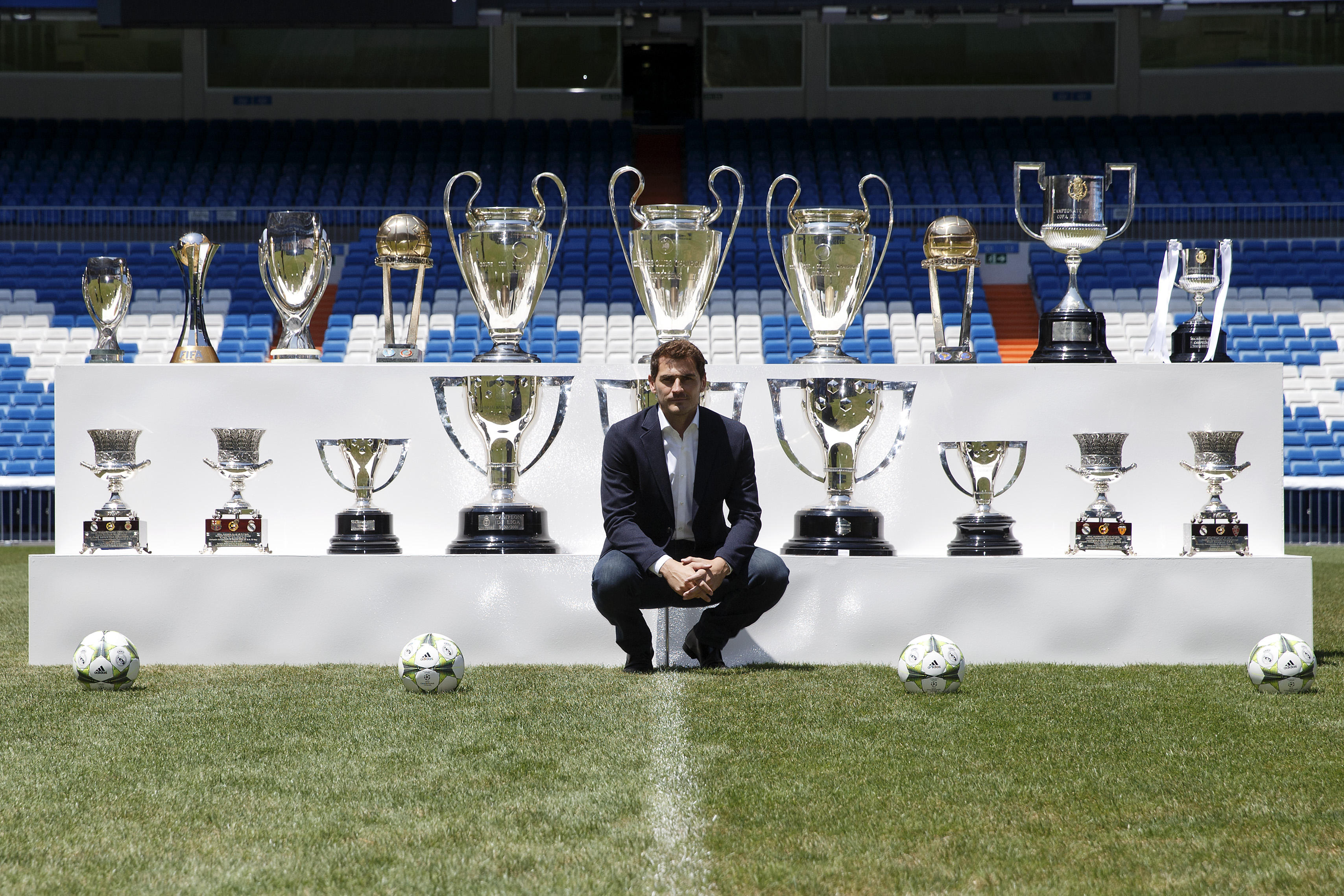 Handy-Wallpaper Sport, Fußball, Real Madrid Cf, Iker Casillas kostenlos herunterladen.