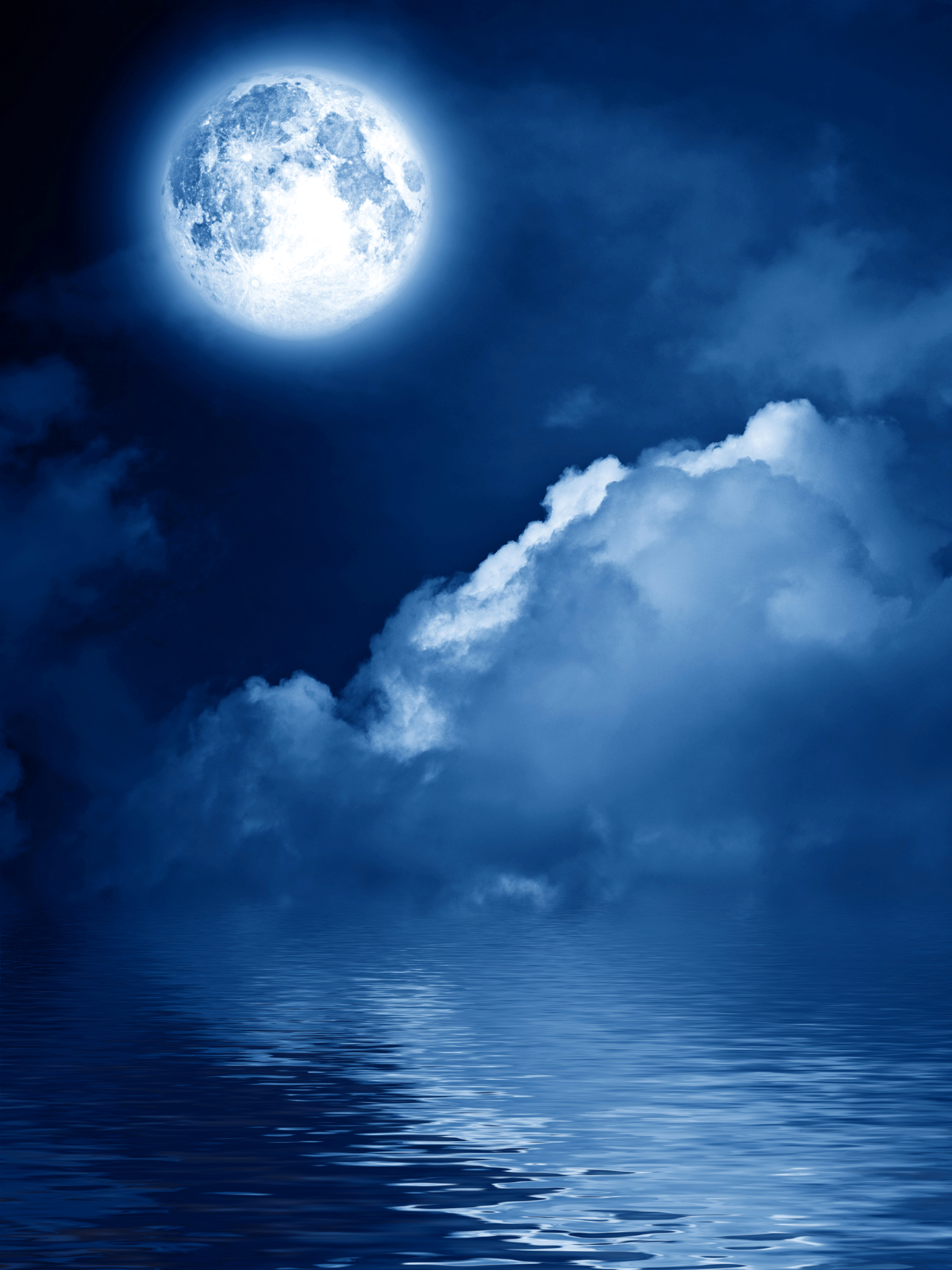 Скачать картинку Небо, Облака, Луна, Океан, Синий, Облако, Художественные в телефон бесплатно.