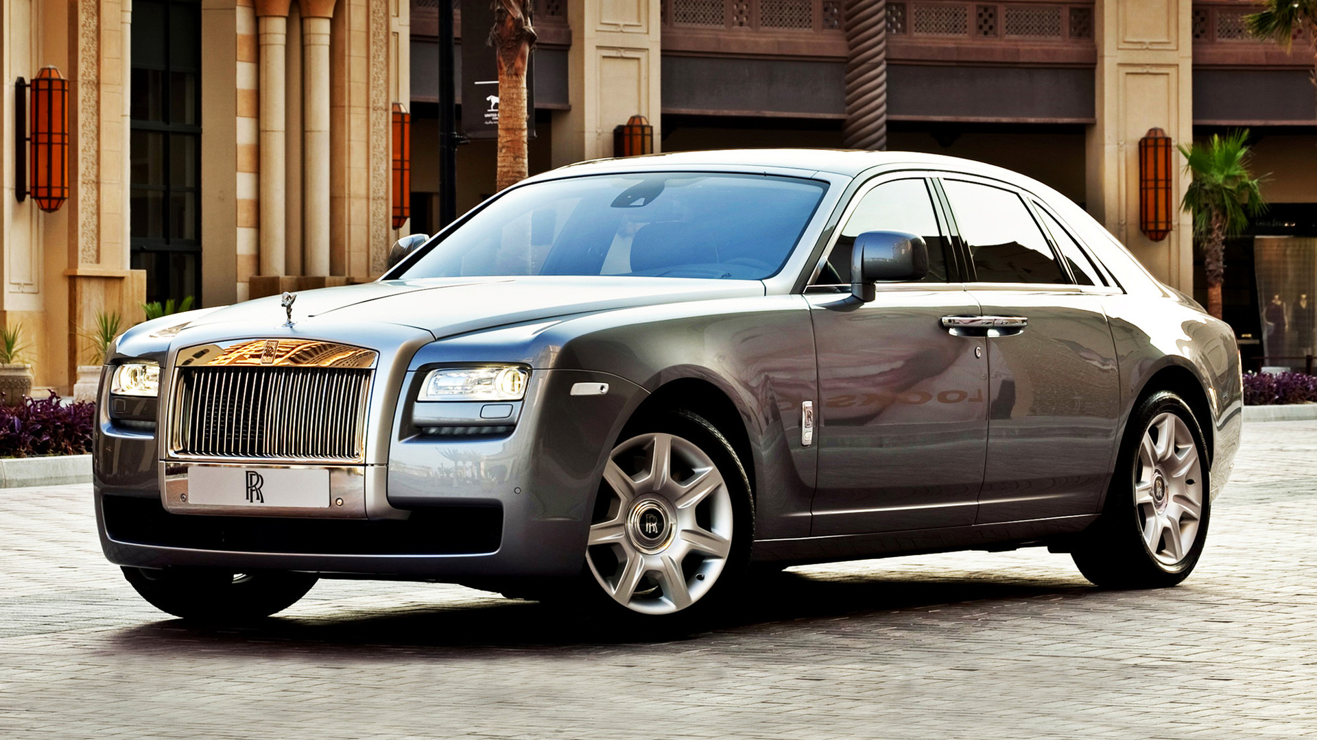 Скачати мобільні шпалери Автомобіль, Rolls Royce, Транспортні Засоби, Срібний Автомобіль, Повнорозмірний Автомобіль, Rolls Royce Ghost безкоштовно.