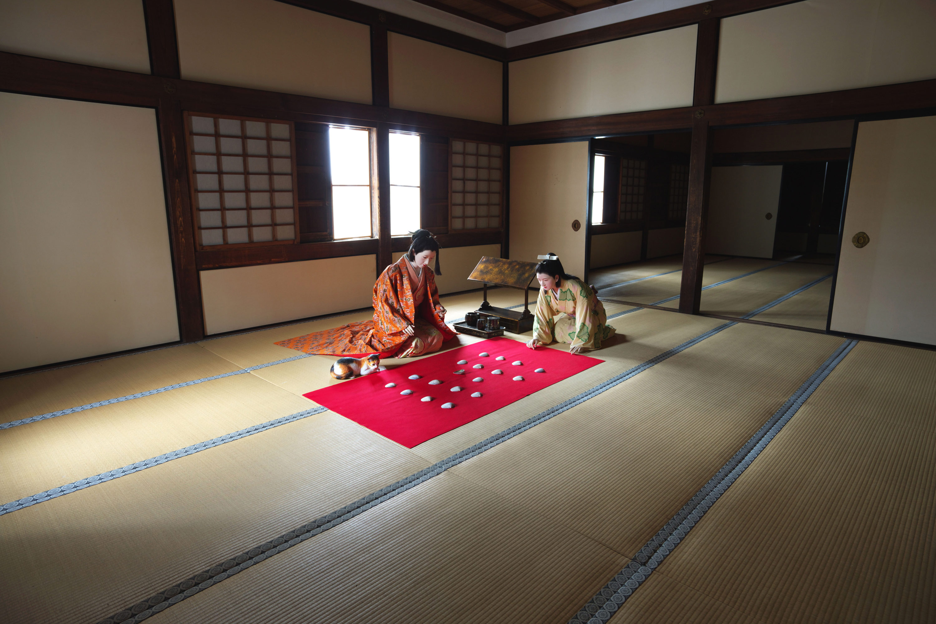 Handy-Wallpaper Menschen, Katze, Haus, Japan, Kimono, Fotografie kostenlos herunterladen.
