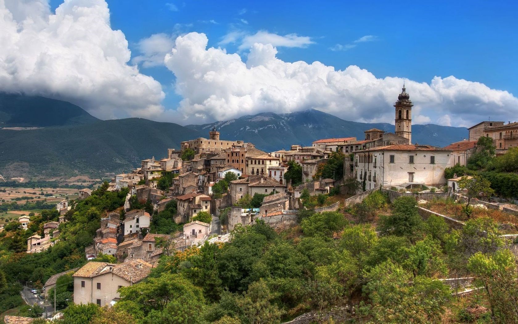 Baixar papel de parede para celular de Itália, Feito Pelo Homem, Cidade Pequena, Abruzzo gratuito.