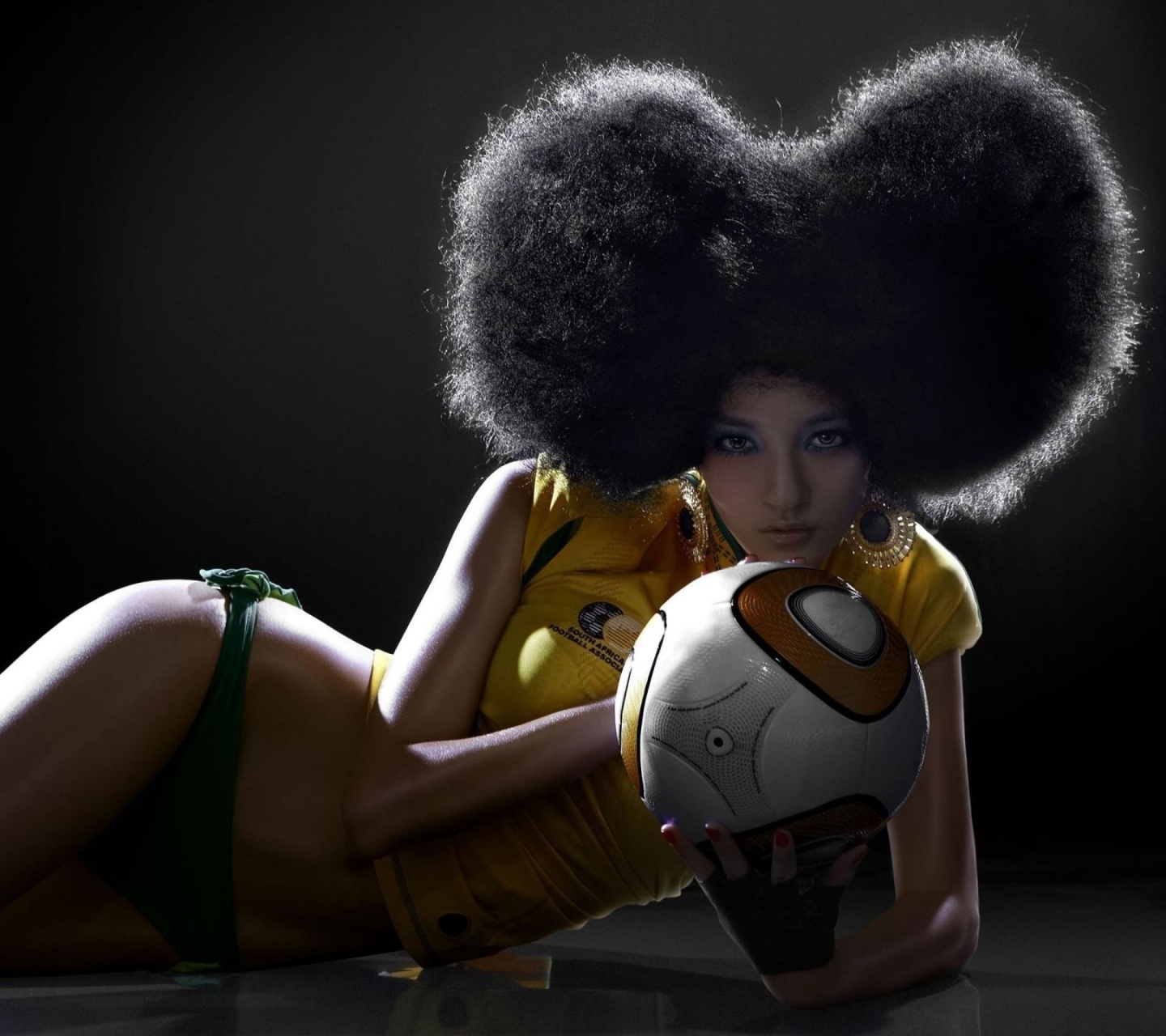 Laden Sie das Sport, Fußball, Bikini-Bild kostenlos auf Ihren PC-Desktop herunter