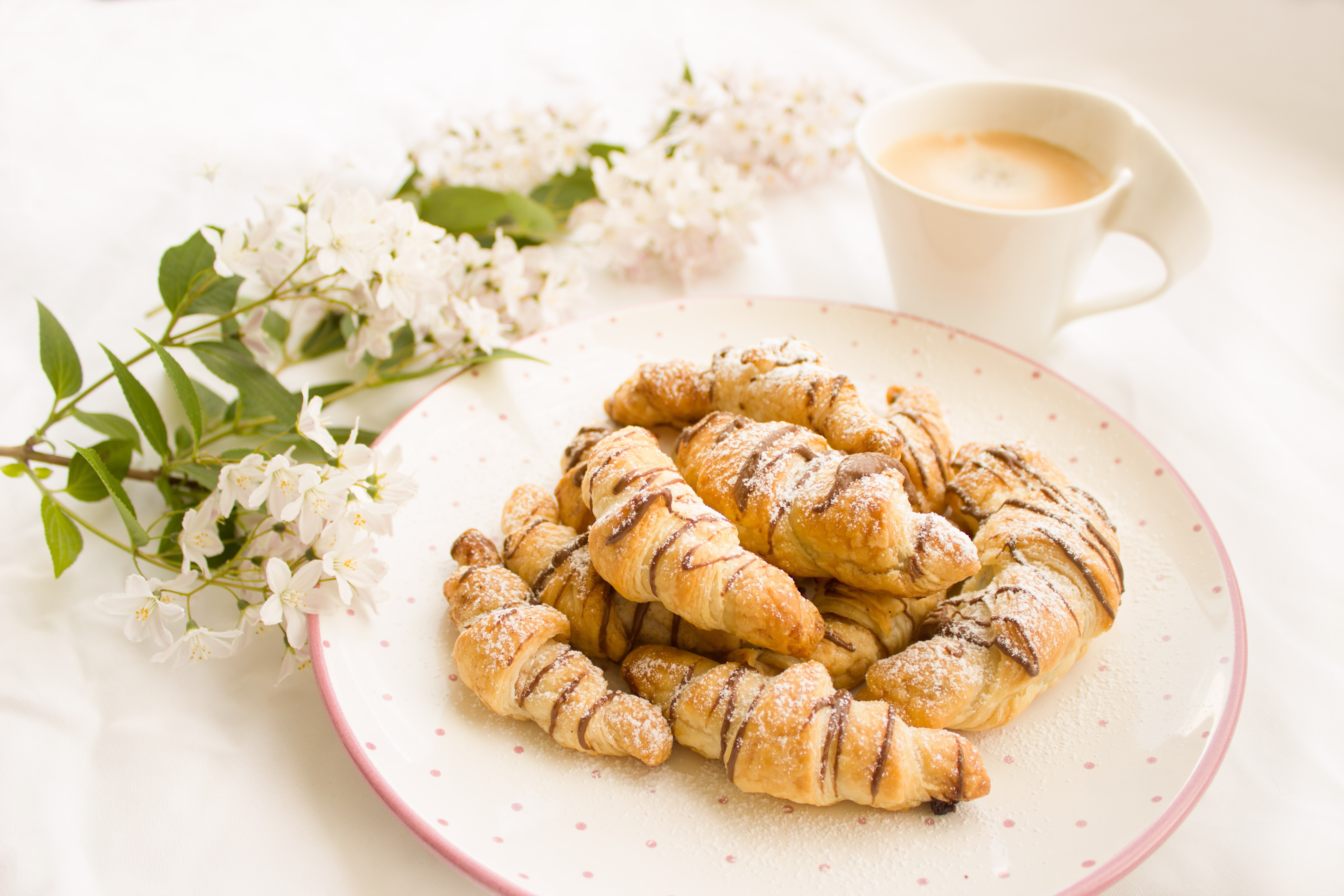 Download mobile wallpaper Food, Coffee, Still Life, Croissant, Viennoiserie for free.
