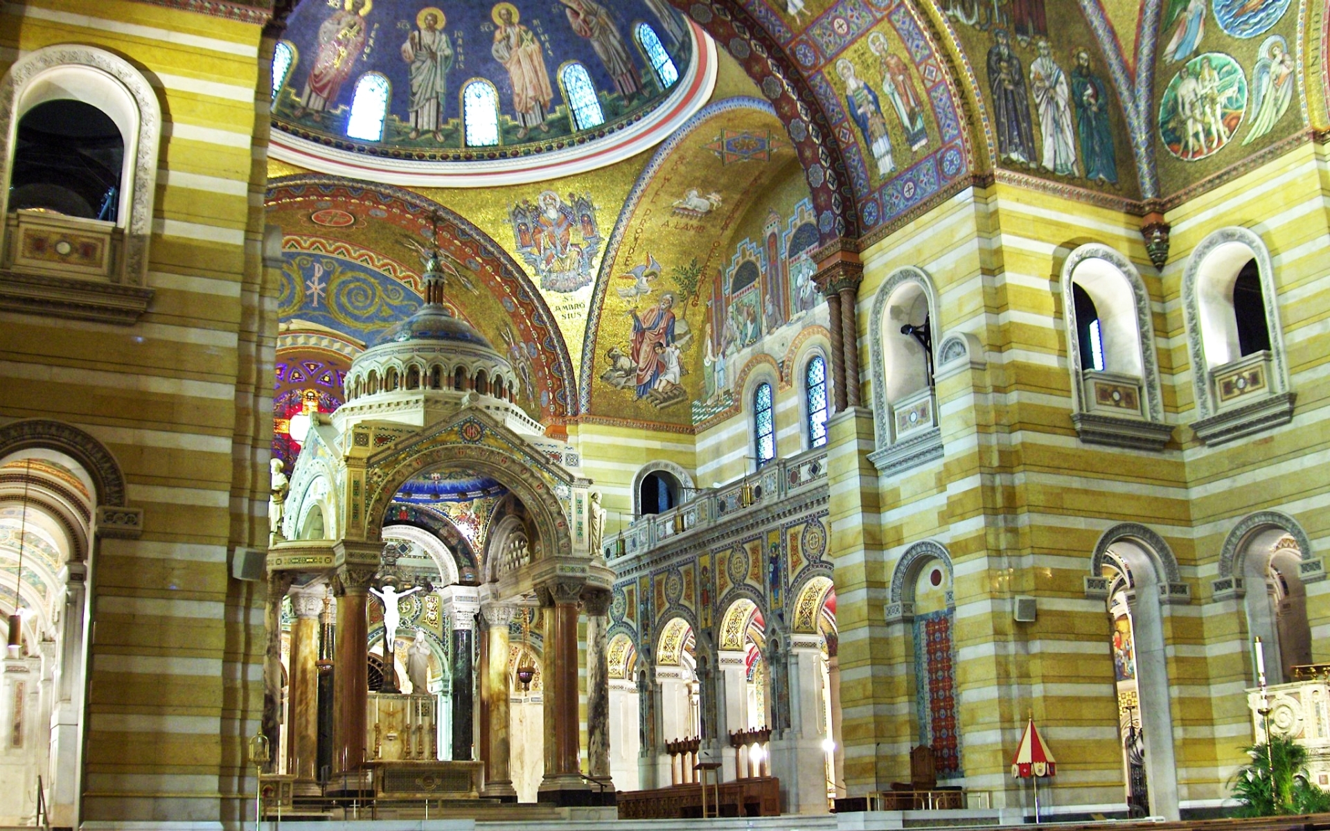 Laden Sie Kathedrale Basilika Von Saint Louis HD-Desktop-Hintergründe herunter