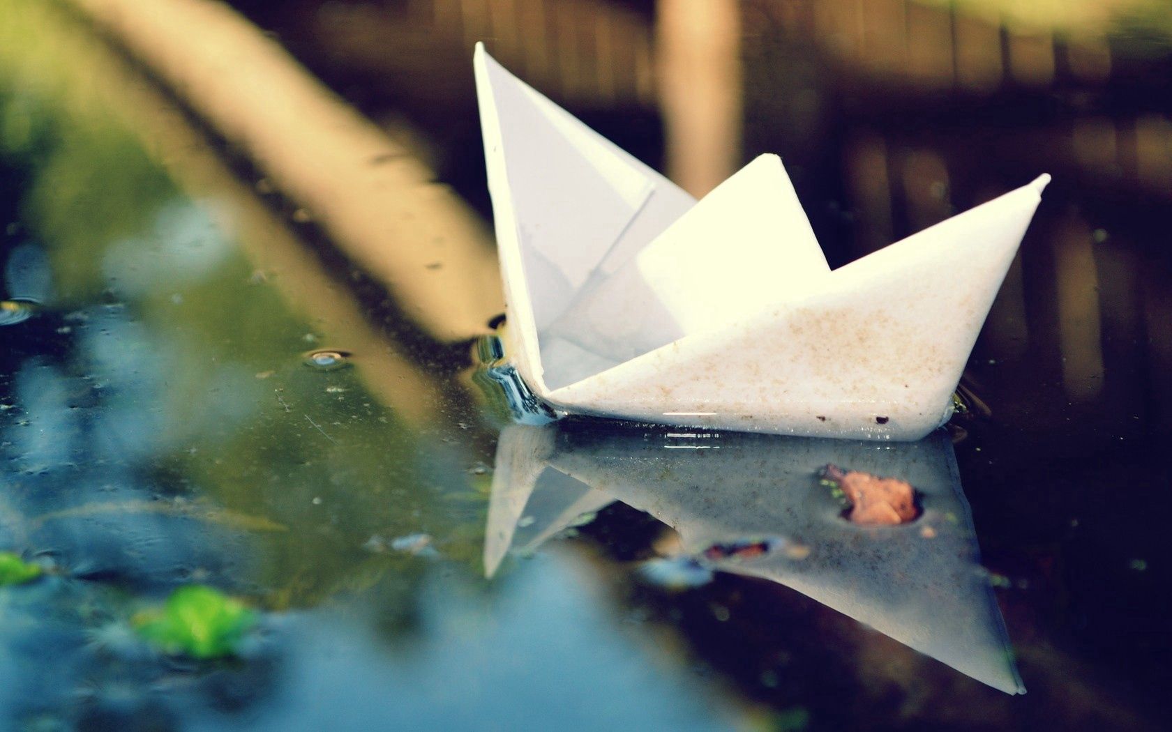 147813 télécharger l'image origami, eau, automne, divers, bateau de papier, bateau en papier - fonds d'écran et économiseurs d'écran gratuits