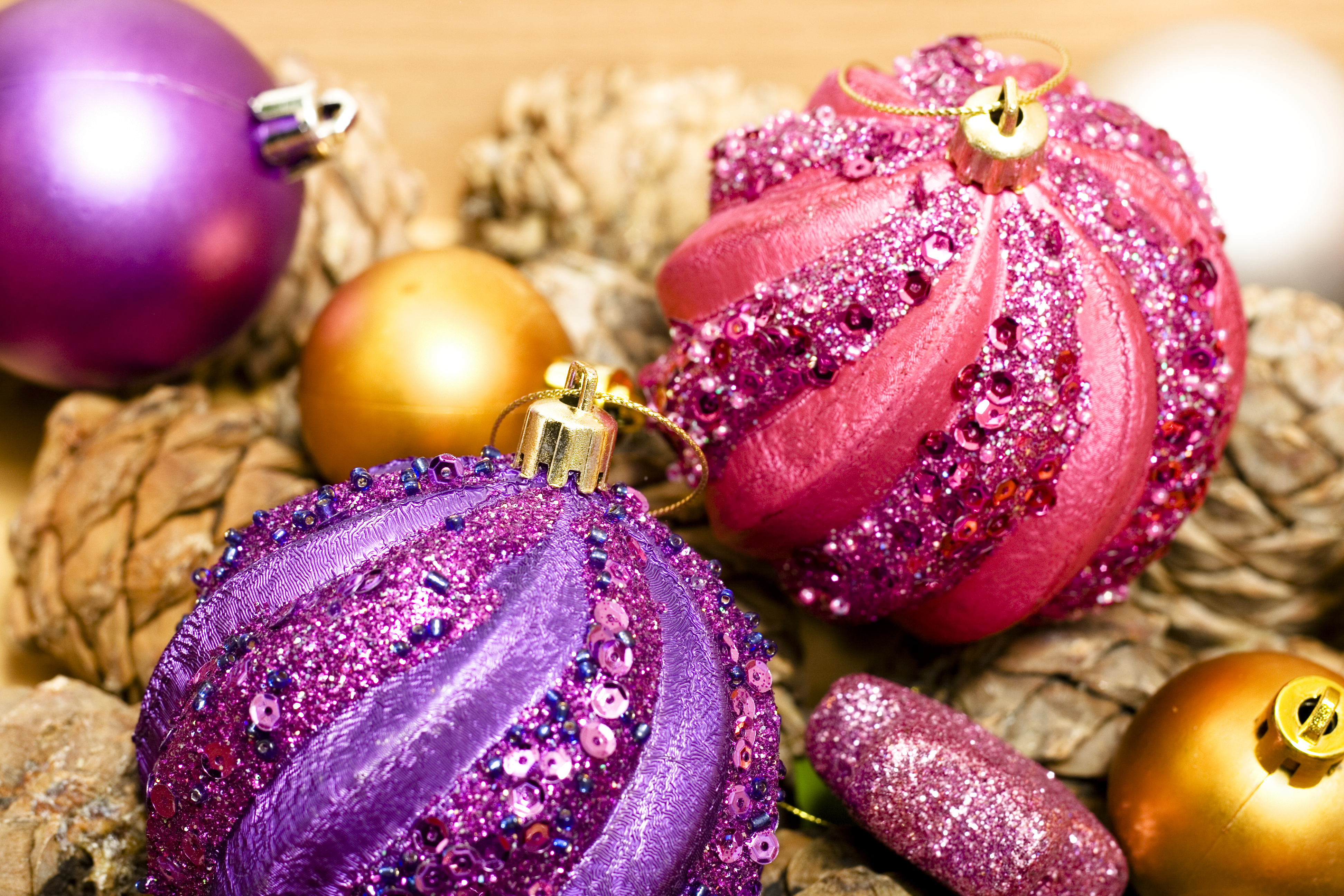 Download mobile wallpaper Christmas, Holiday, Christmas Ornaments for free.