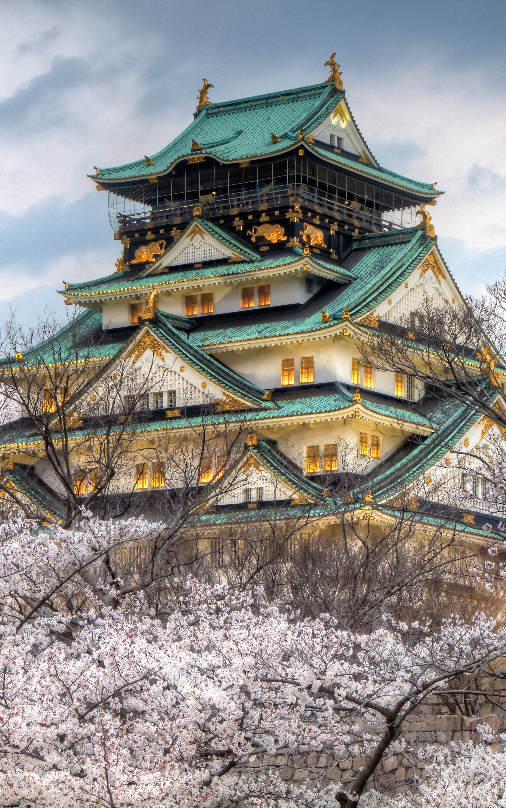 1163097 descargar fondo de pantalla hecho por el hombre, castillo de osaka, arquitectura, primavera, osaka, sakura, japón, castillos: protectores de pantalla e imágenes gratis