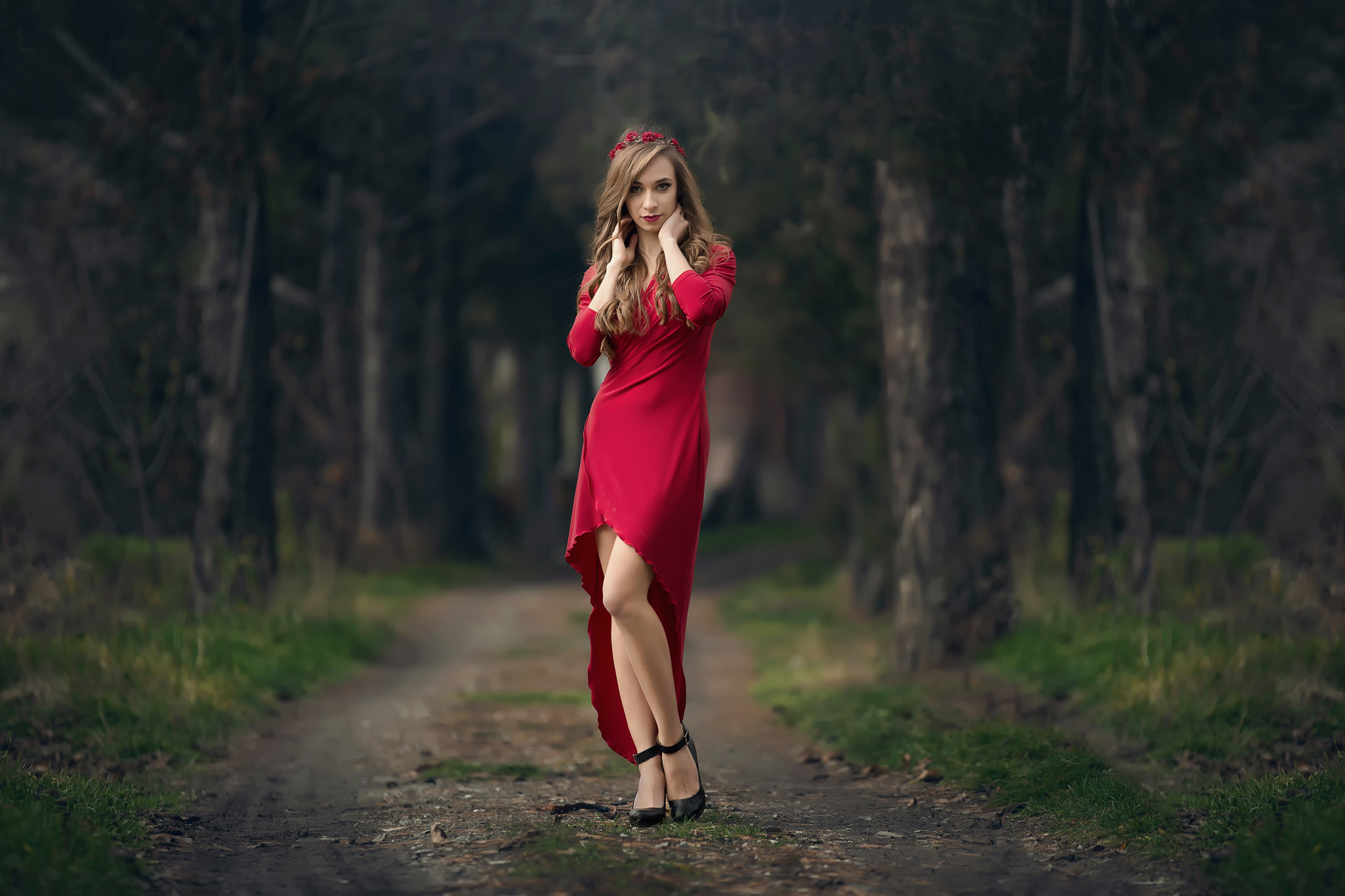 Baixe gratuitamente a imagem Modelo, Mulheres, Cabelo Castanho, Vestido Vermelho, Profundidade De Campo na área de trabalho do seu PC