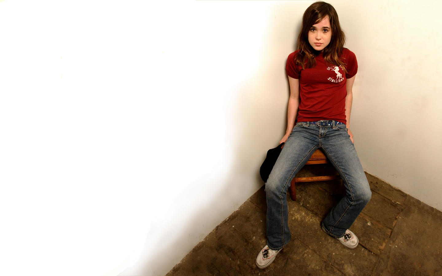 Laden Sie das Berühmtheiten, Ellen Page-Bild kostenlos auf Ihren PC-Desktop herunter