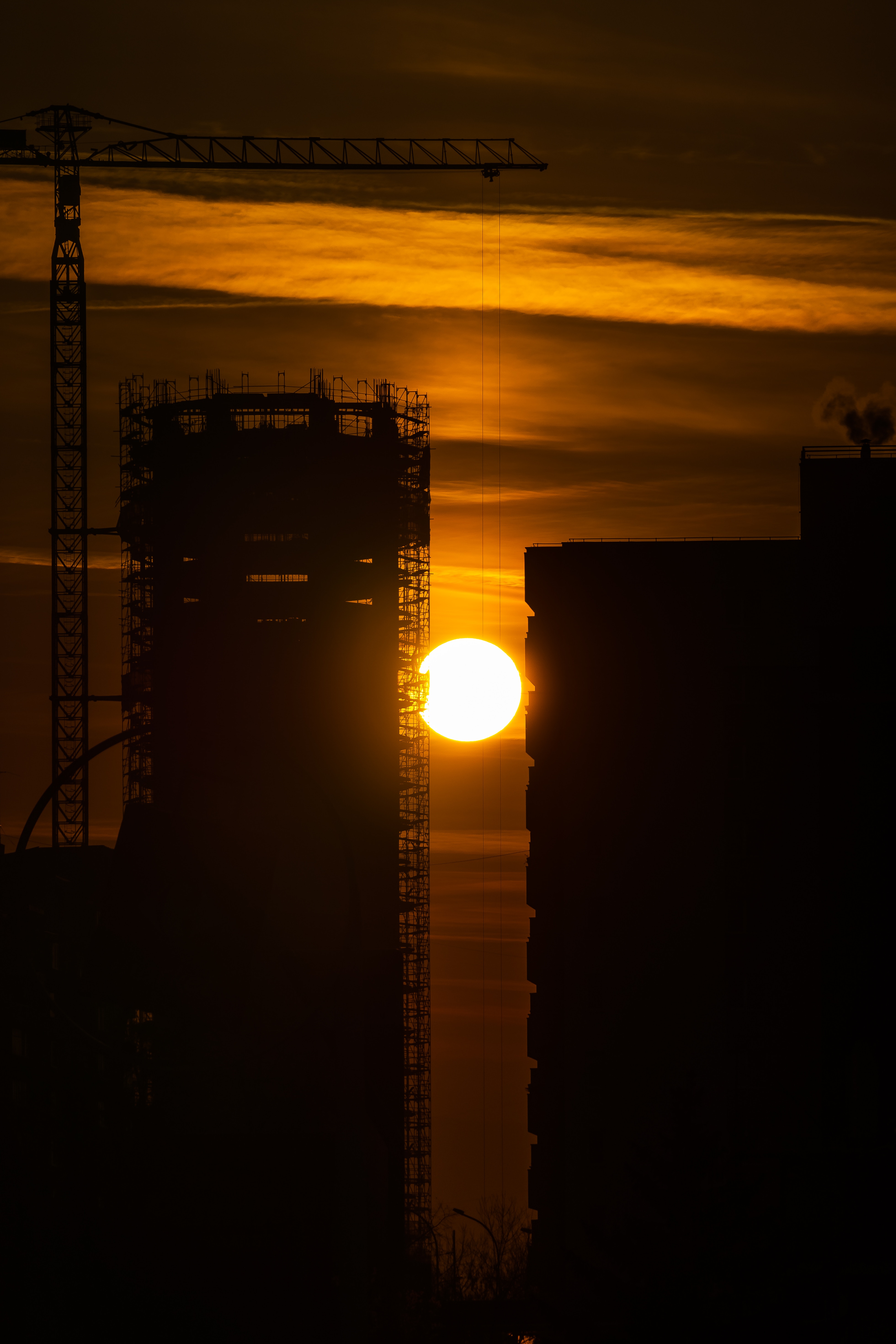 sunset, sun, building, dark, outlines, construction, crane, tap
