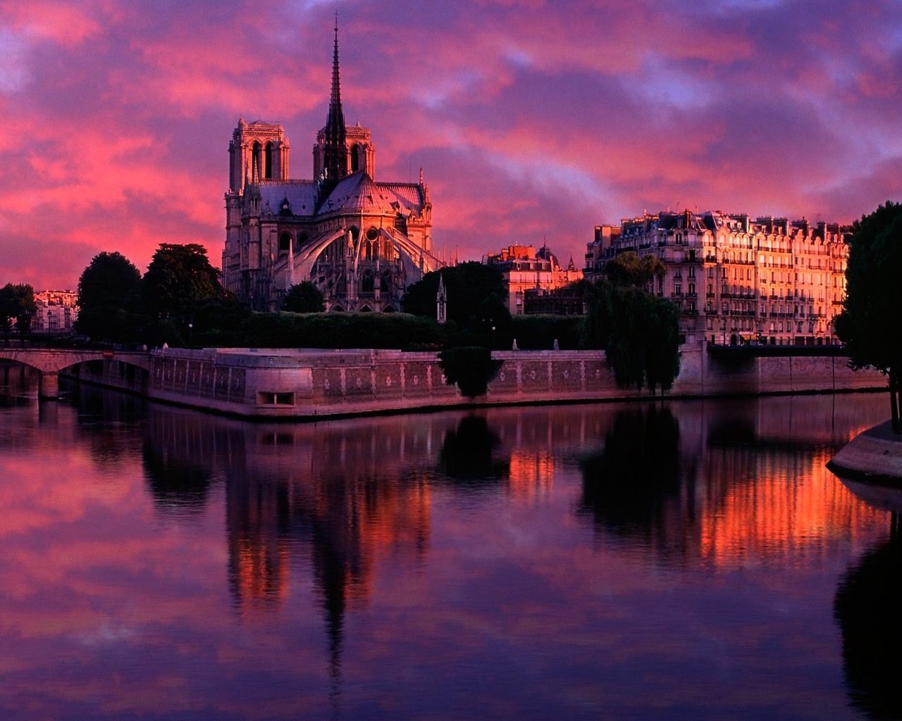 1440949 Fonds d'écran et Cathédrale Notre Dame De Paris images sur le bureau. Téléchargez les économiseurs d'écran  sur PC gratuitement