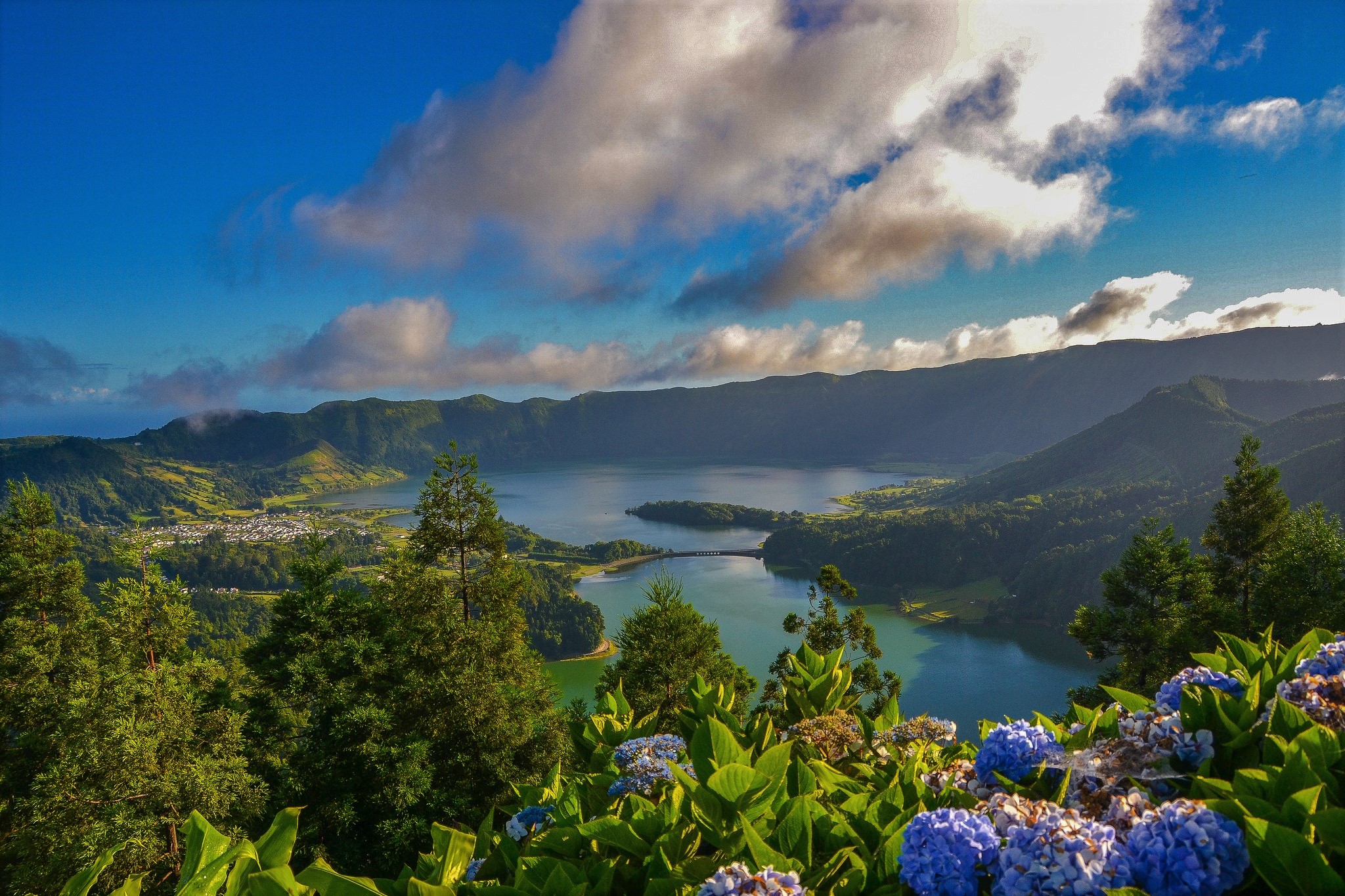 Téléchargez des papiers peints mobile Paysage, Ville, Montagne, Lac, Fleur, Forêt, Le Portugal, Photographie, Açores gratuitement.