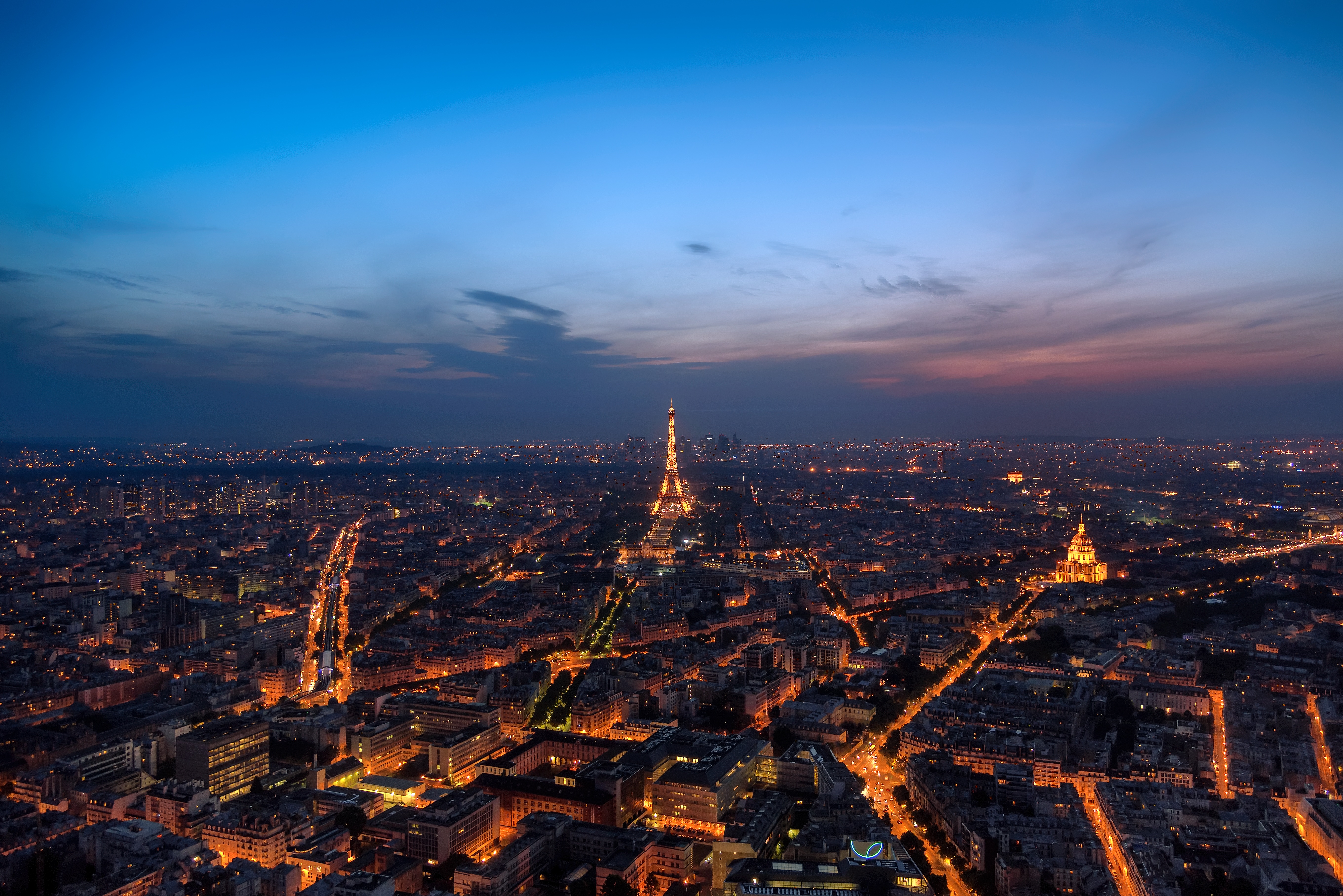 Download mobile wallpaper Cities, Paris, Eiffel Tower, City, Building, Horizon, France, Cityscape, Monument, Man Made for free.