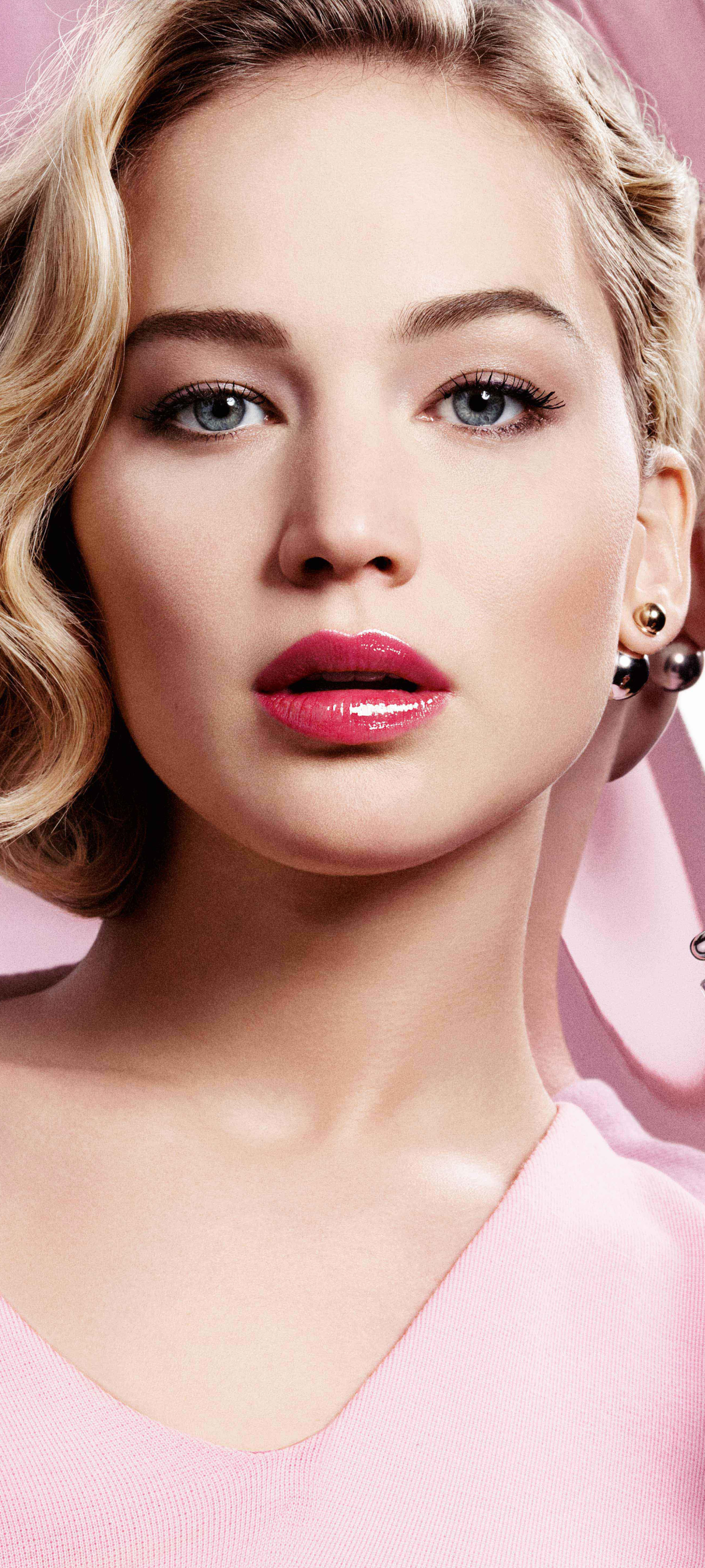 Download mobile wallpaper Blue Eyes, American, Celebrity, Actress, Lipstick, Jennifer Lawrence for free.