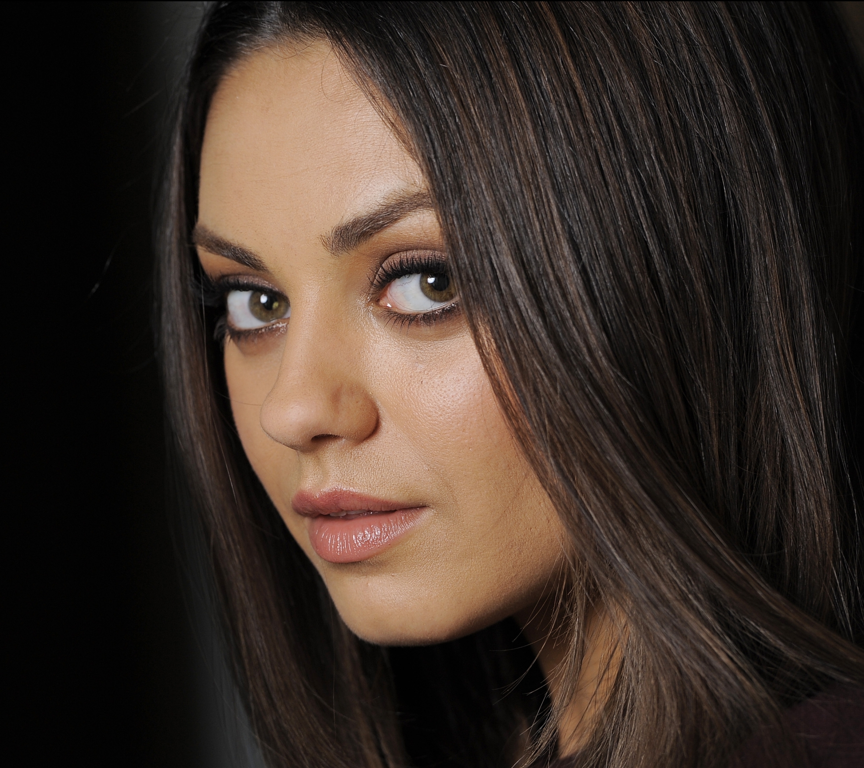 Free download wallpaper Mila Kunis, Celebrity on your PC desktop