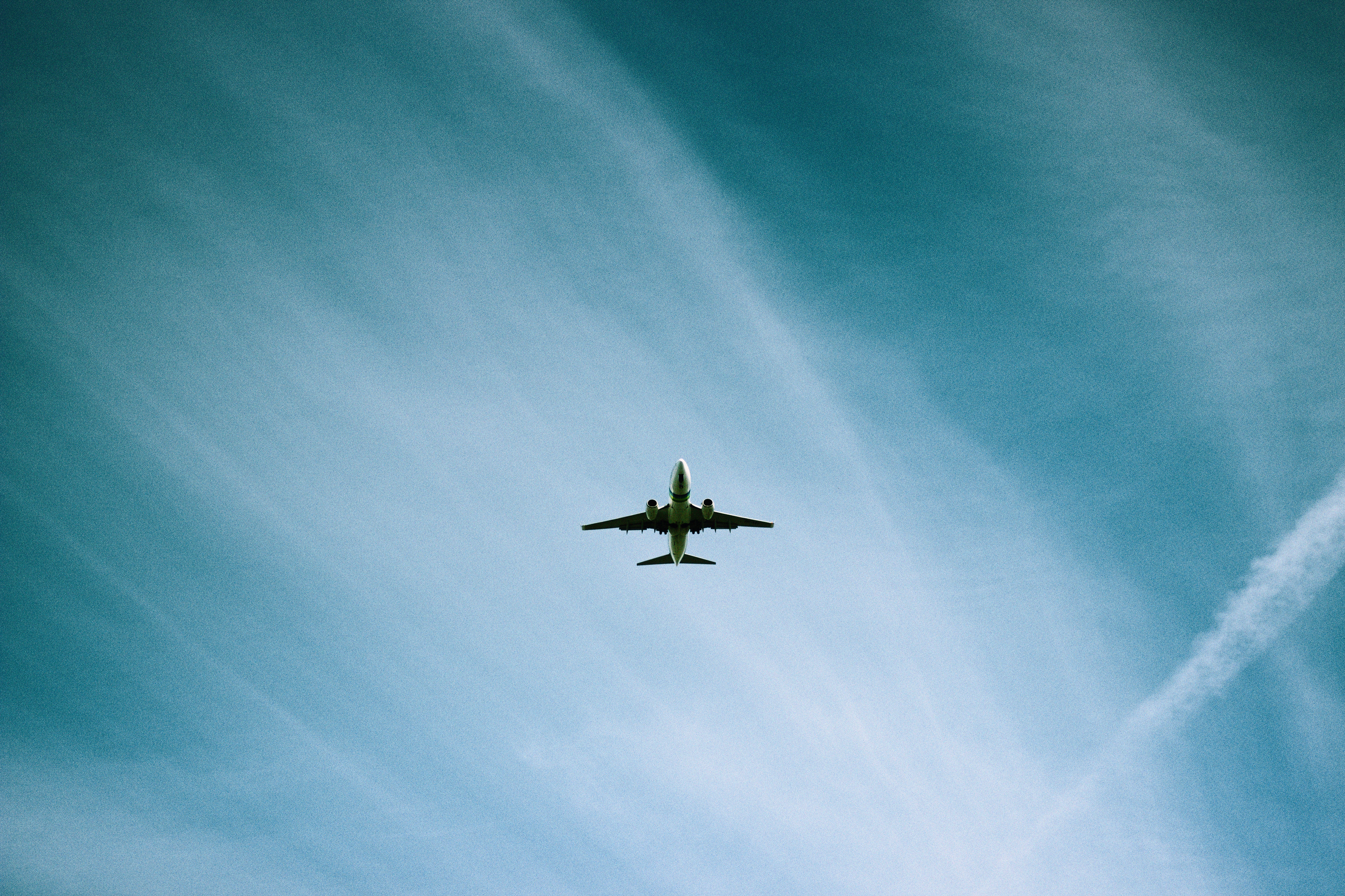 Laden Sie das Flugzeug, Sky, Verschiedenes, Clouds, Sonstige, Flug-Bild kostenlos auf Ihren PC-Desktop herunter