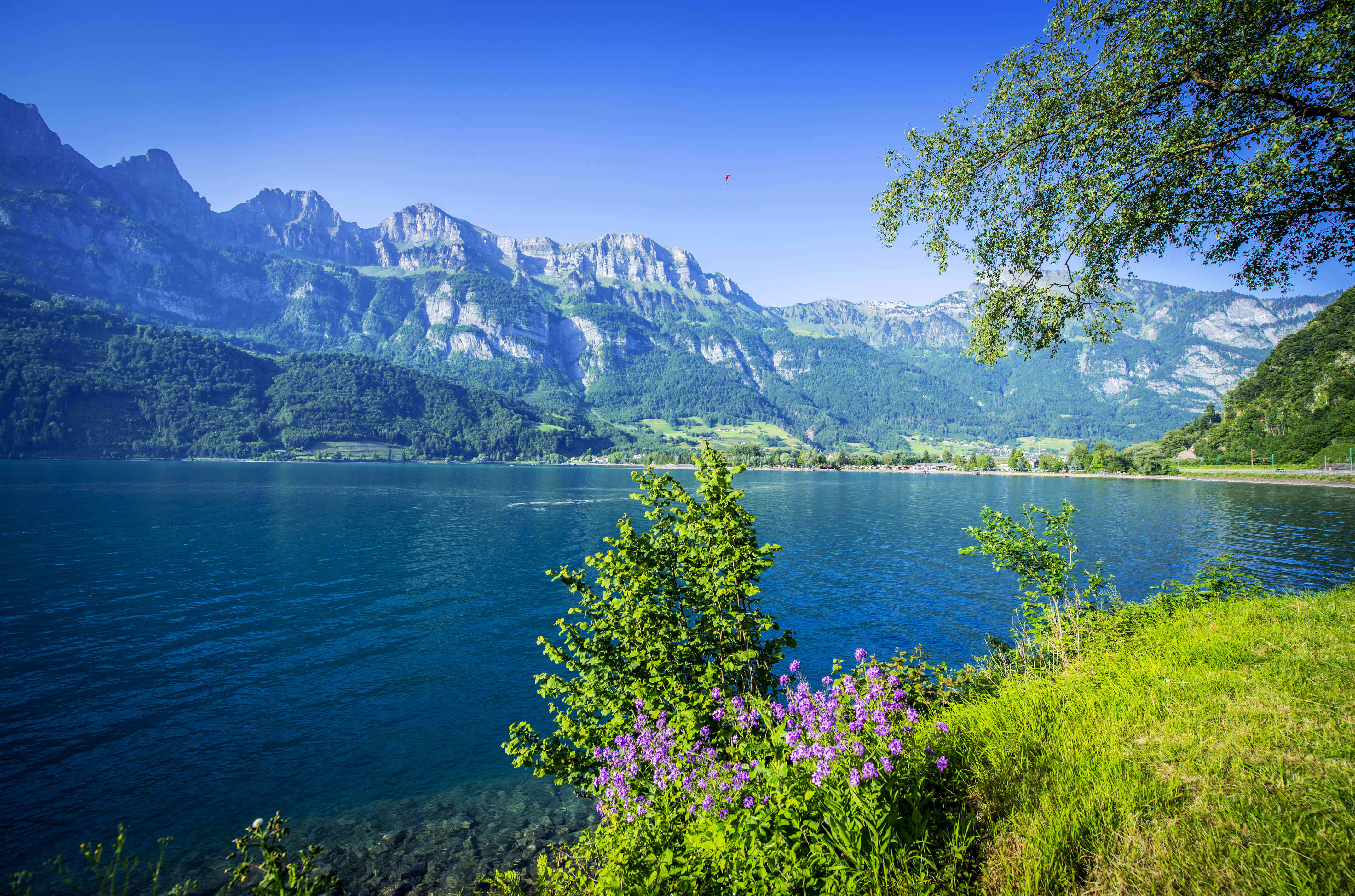 Handy-Wallpaper Landschaft, Natur, Seen, See, Schweiz, Gebirge, Erde/natur kostenlos herunterladen.