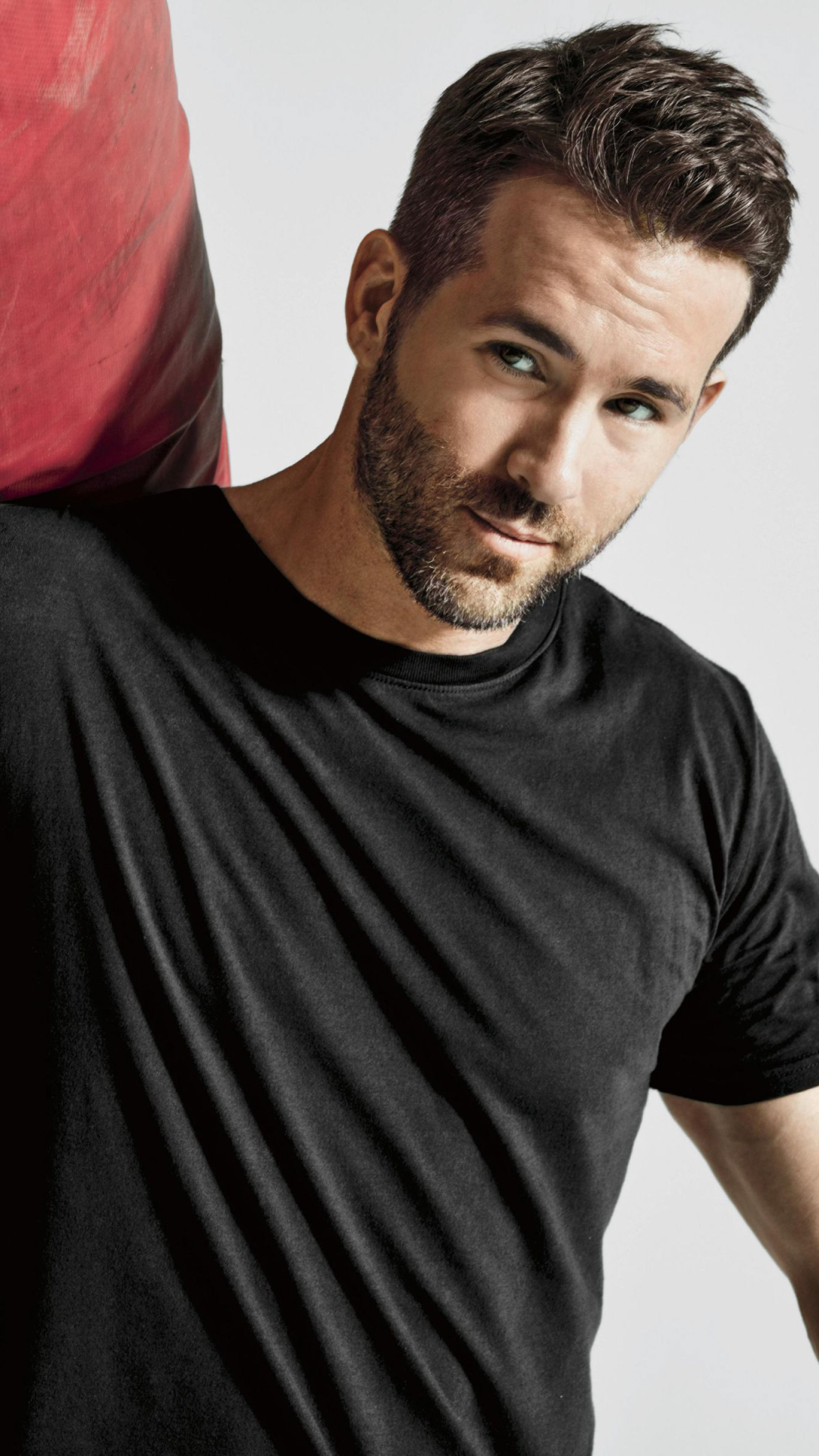 Download mobile wallpaper Ryan Reynolds, Beard, Celebrity, Canadian, Actor for free.