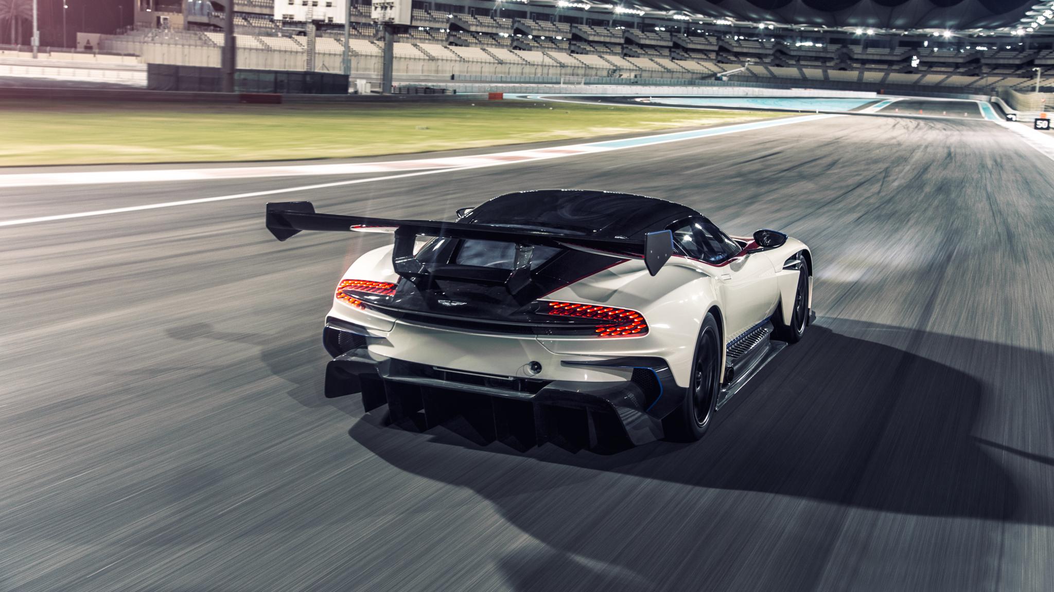 Los mejores fondos de pantalla de Aston Martin Vulcano para la pantalla del teléfono