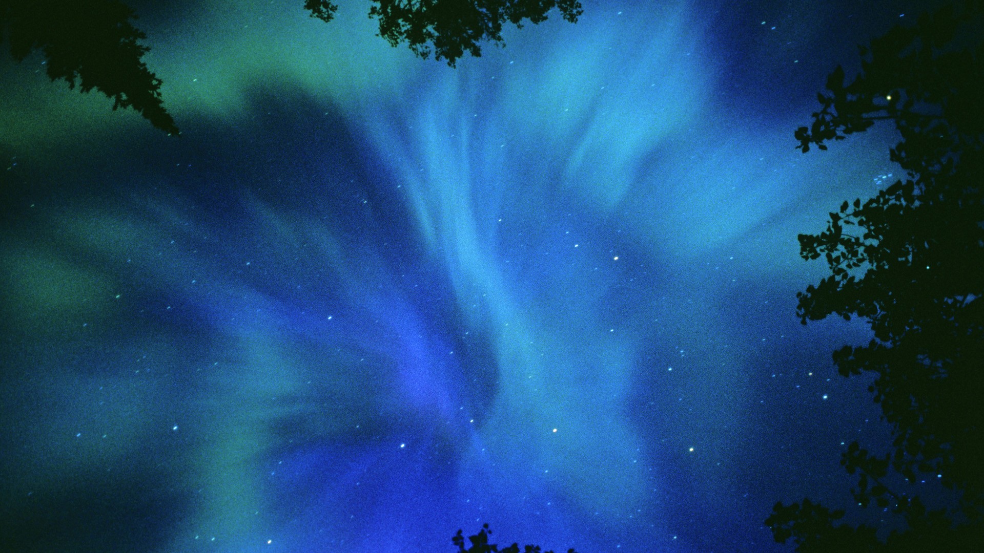 Free download wallpaper Sky, Stars, Earth, Aurora Borealis on your PC desktop