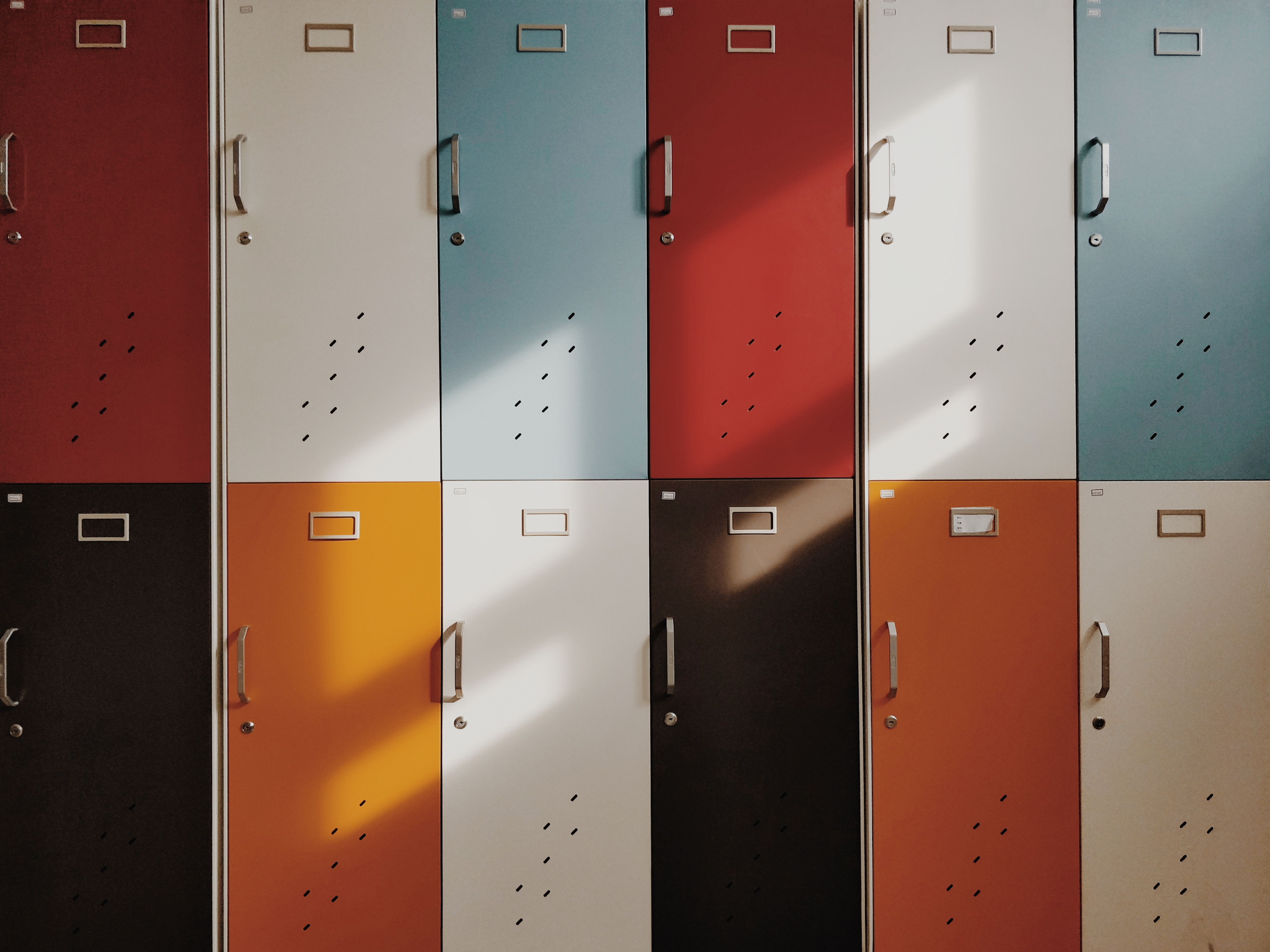Windows Backgrounds minimalism, multicolored, motley, retro, doors, door, lockers