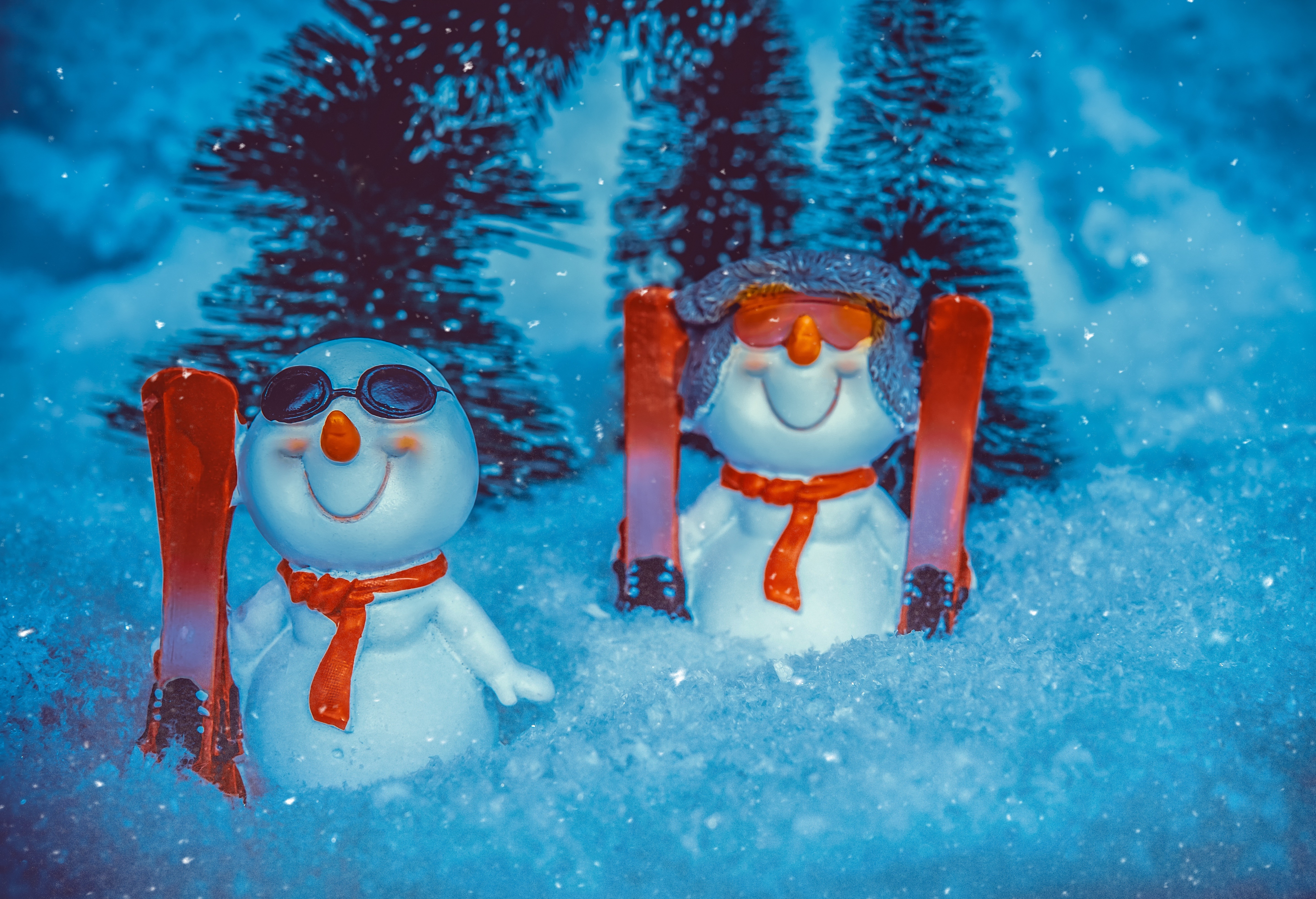 119164 завантажити шпалери різдво, свята, новий рік, сніг, іграшка, статуетка, сніговик, сніговика - заставки і картинки безкоштовно