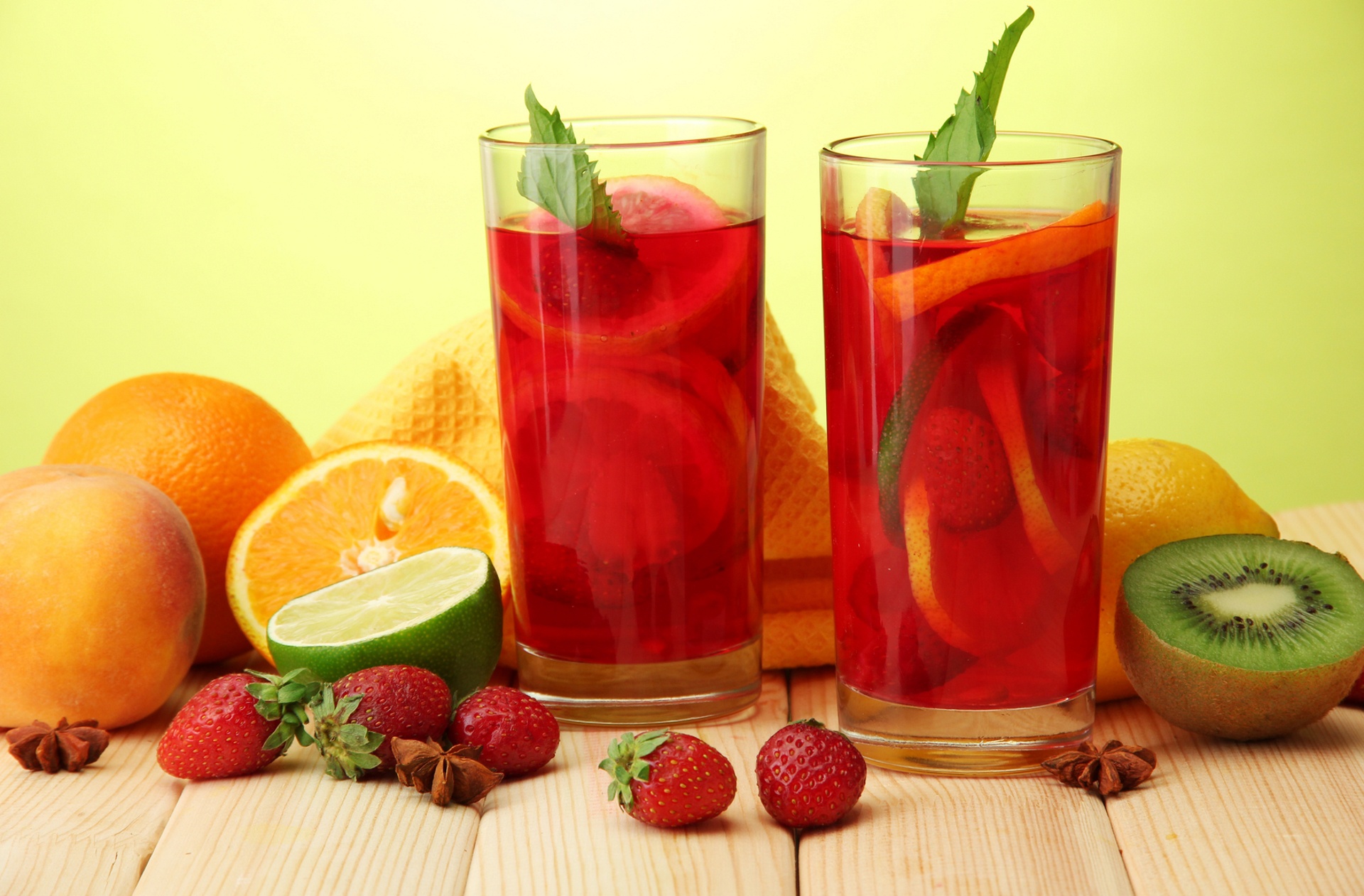 Free download wallpaper Food, Strawberry, Kiwi, Lime, Glass, Fruit, Drink, Orange (Fruit) on your PC desktop