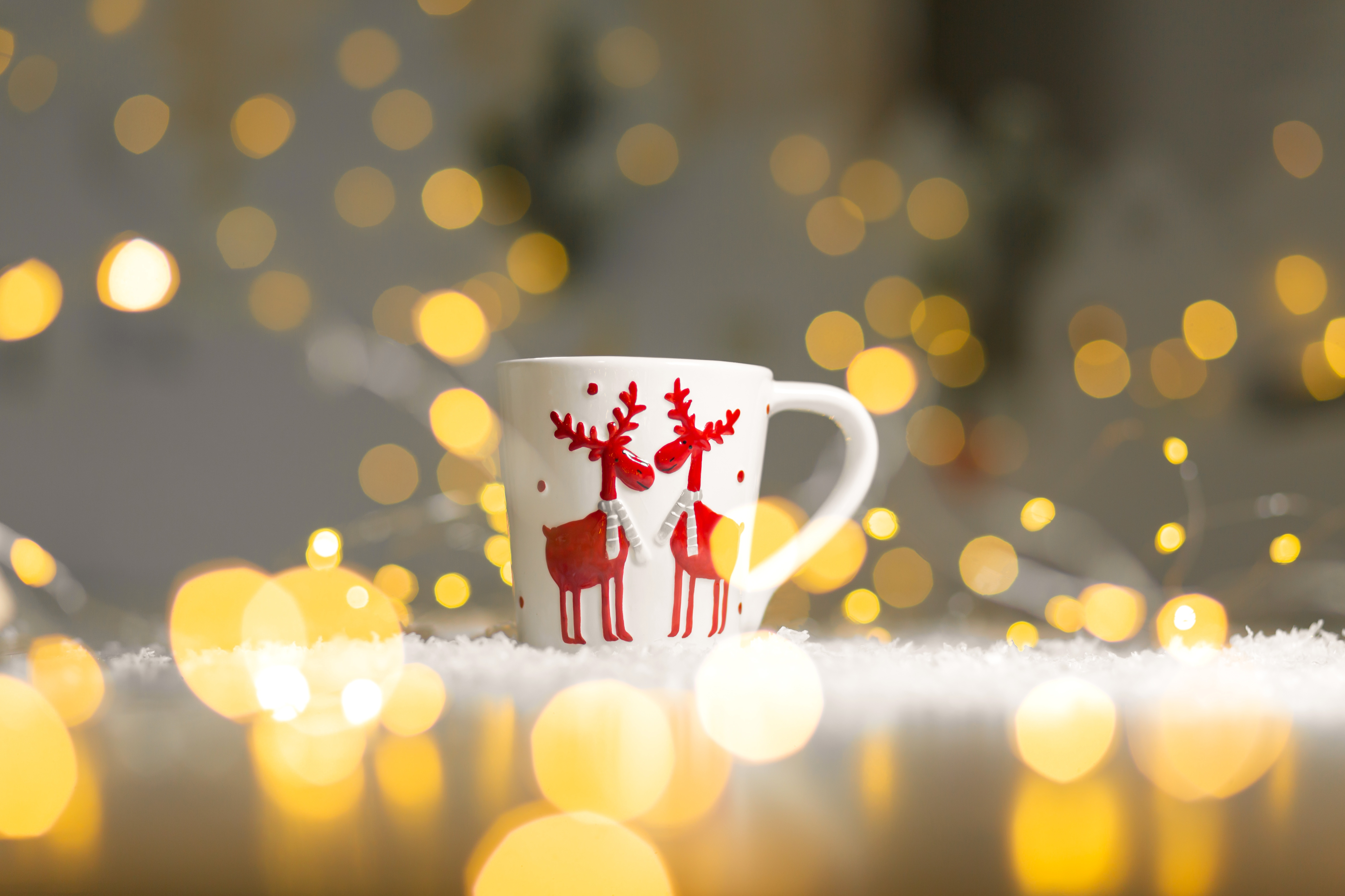 Téléchargez gratuitement l'image Noël, Vacances, Cerf, Bokeh, Tasse sur le bureau de votre PC