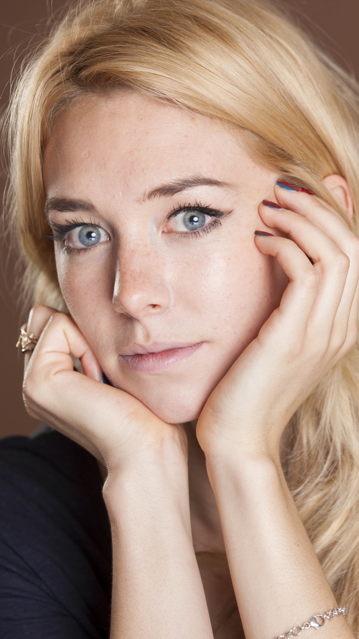Download mobile wallpaper Blonde, Blue Eyes, Celebrity, Actress, Vanessa Kirby for free.